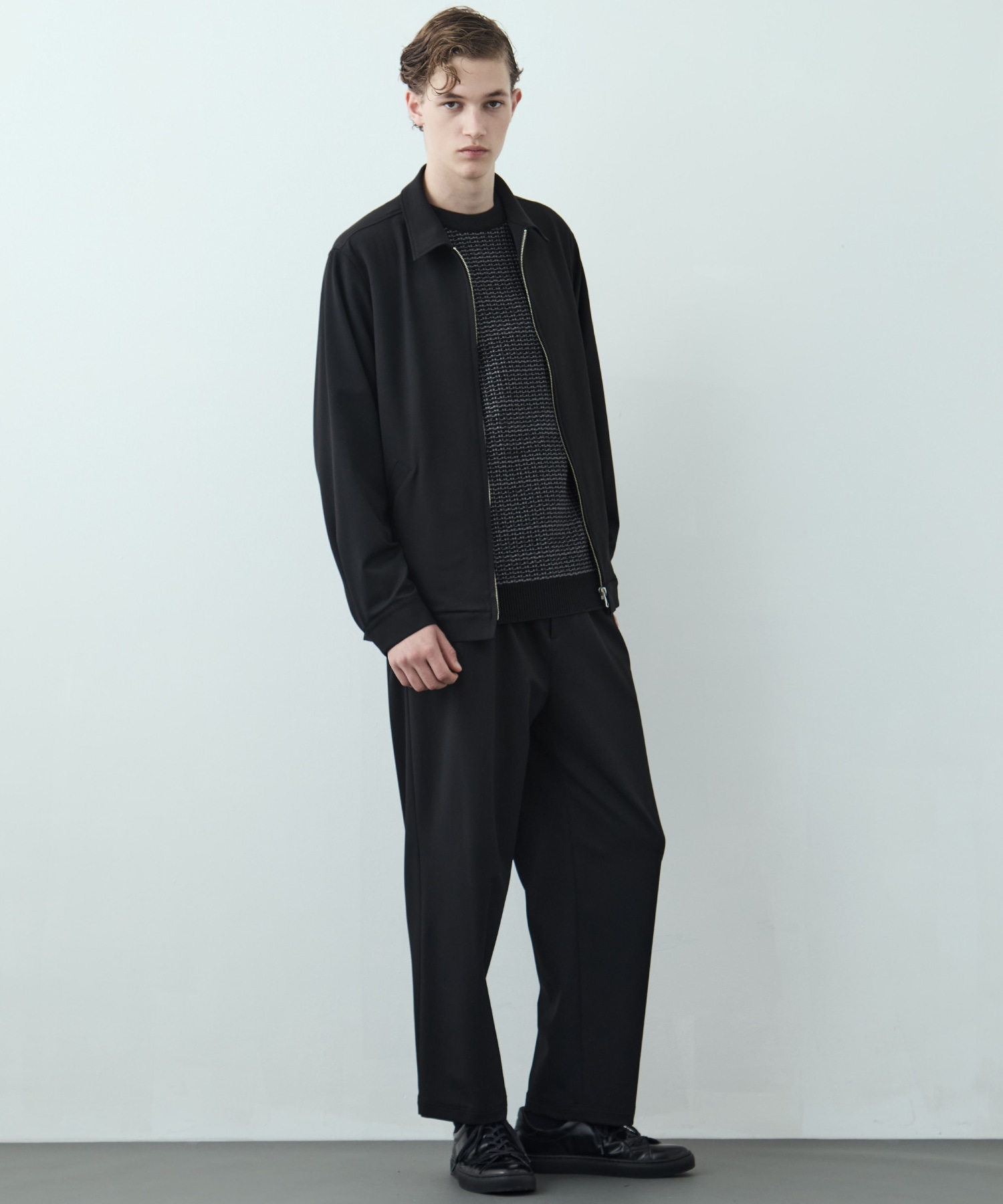 アウトラスト ジャガード クルーネックニット