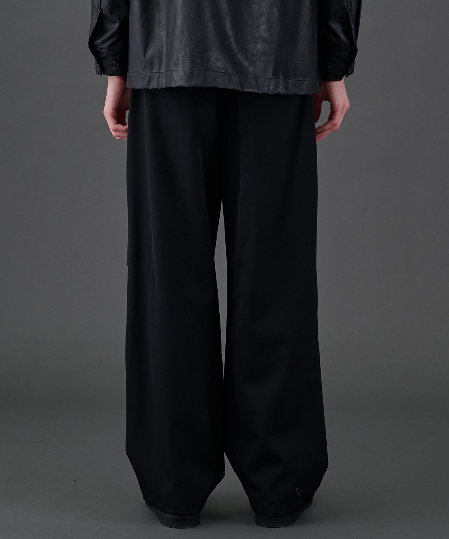 CLEAR WOOL パラシュートパンツ