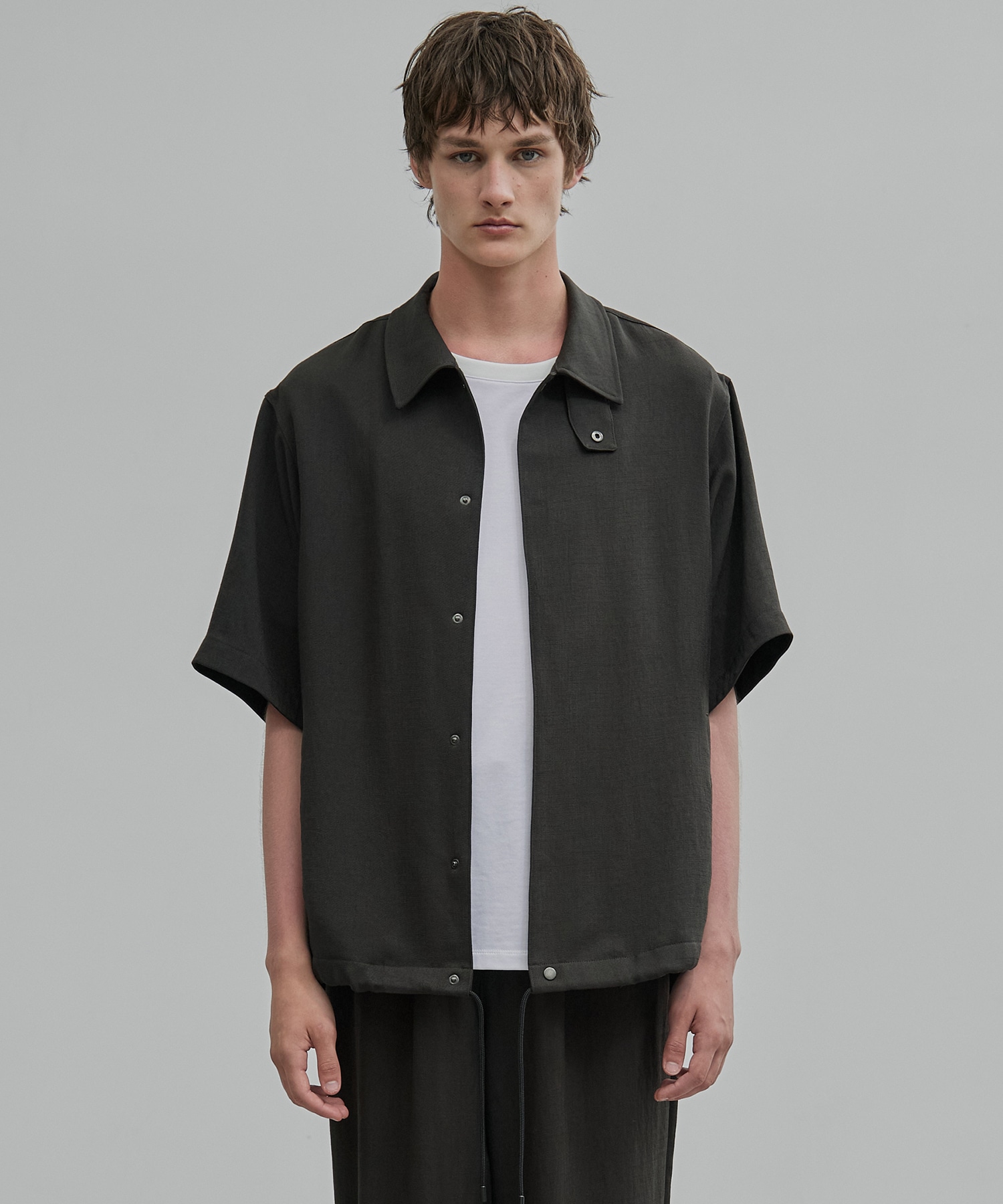 〈新発売〉MODERN SILK LINEN ショートスリーブブルゾン