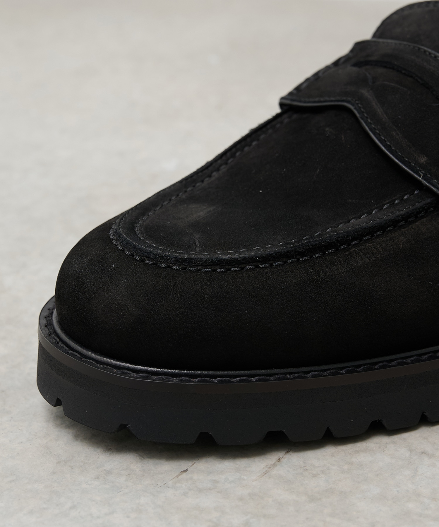 Vibram  NUBUCK LEATHER LOAFER