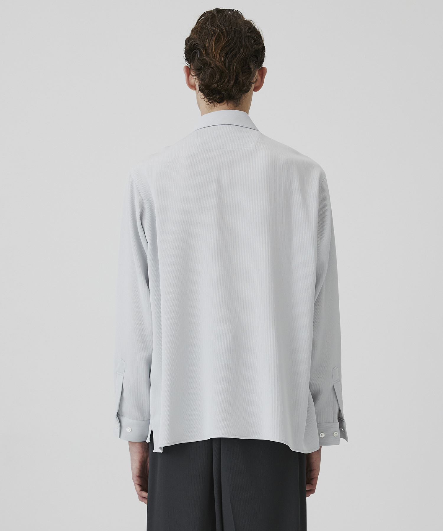 COLD DRY PLEATS レギュラーカラーシャツ