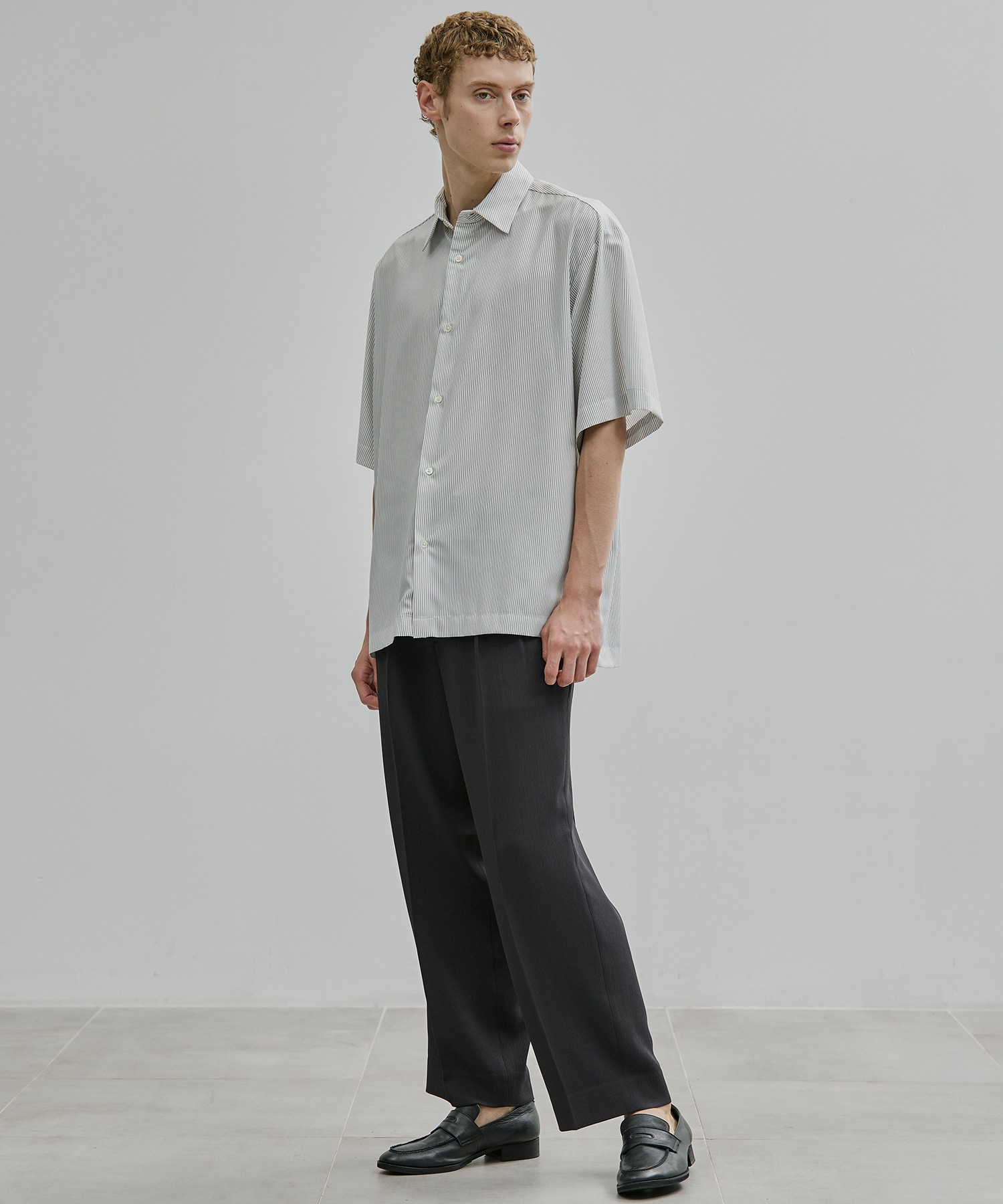〈WEB限定〉DRY RAYON ストライプショートスリーブシャツ