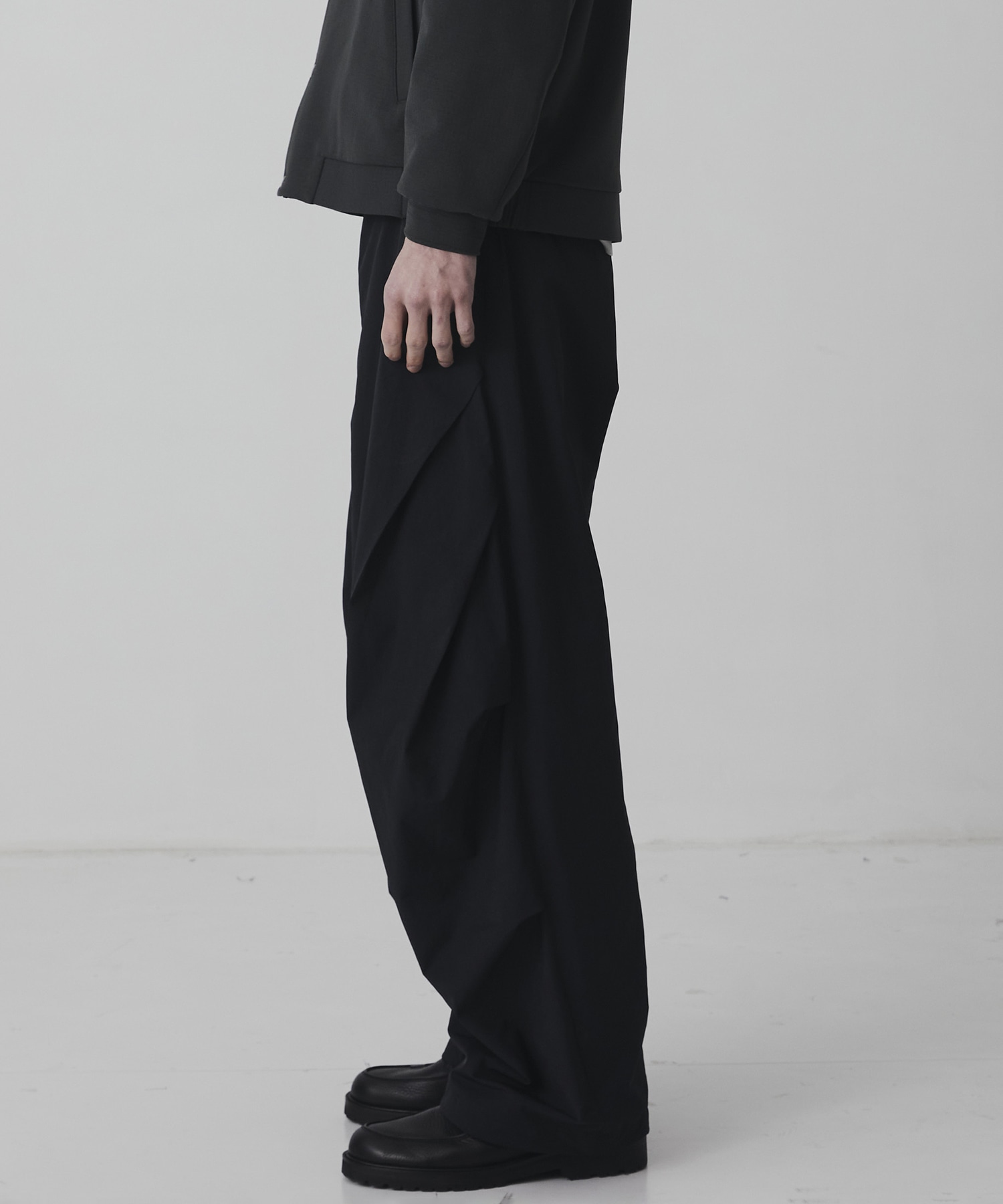 〈2026SS〉LIGHT DOLPHIN ワイドパラシュートパンツ