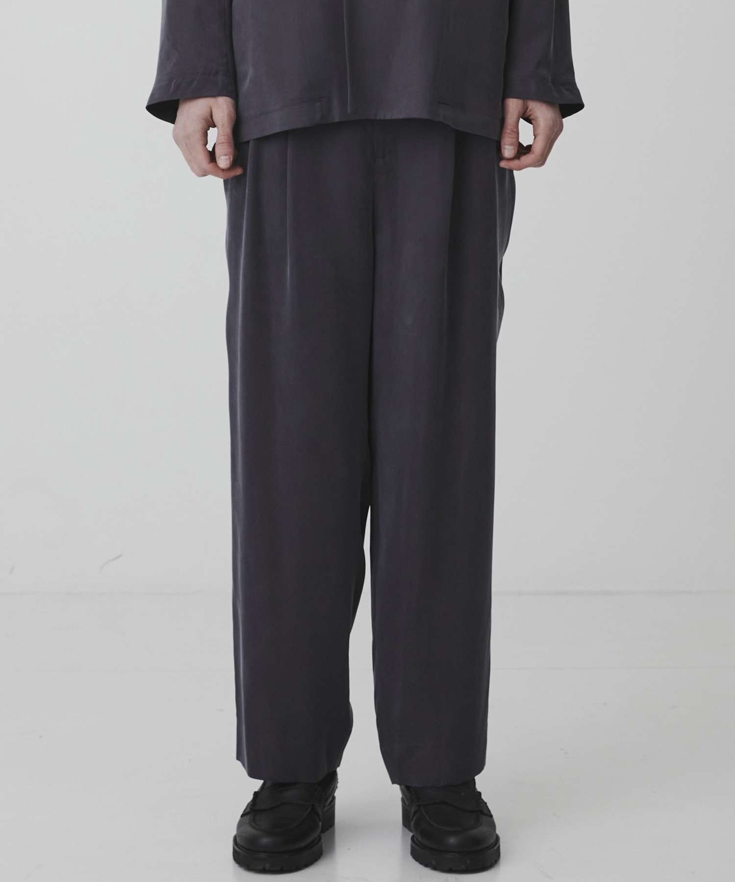 HIGH TWIST CUPRA 2タックイージーパンツ