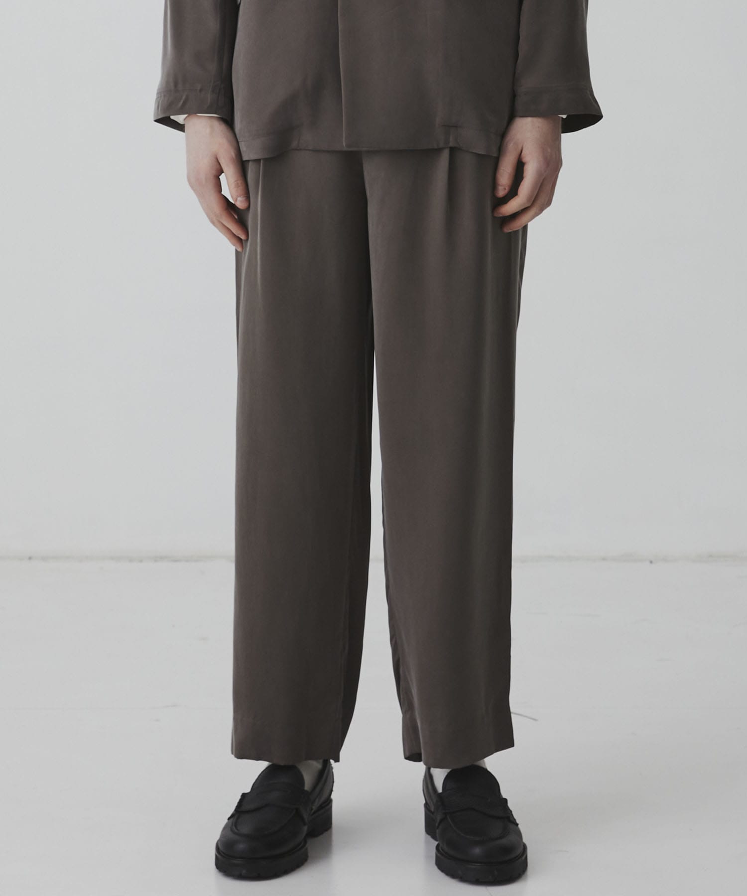 HIGH TWIST CUPRA 2タックイージーパンツ