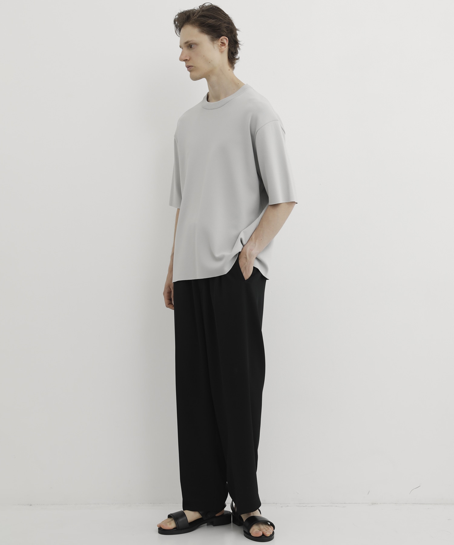COLD DRY PLEATS シームレスイージーパンツ