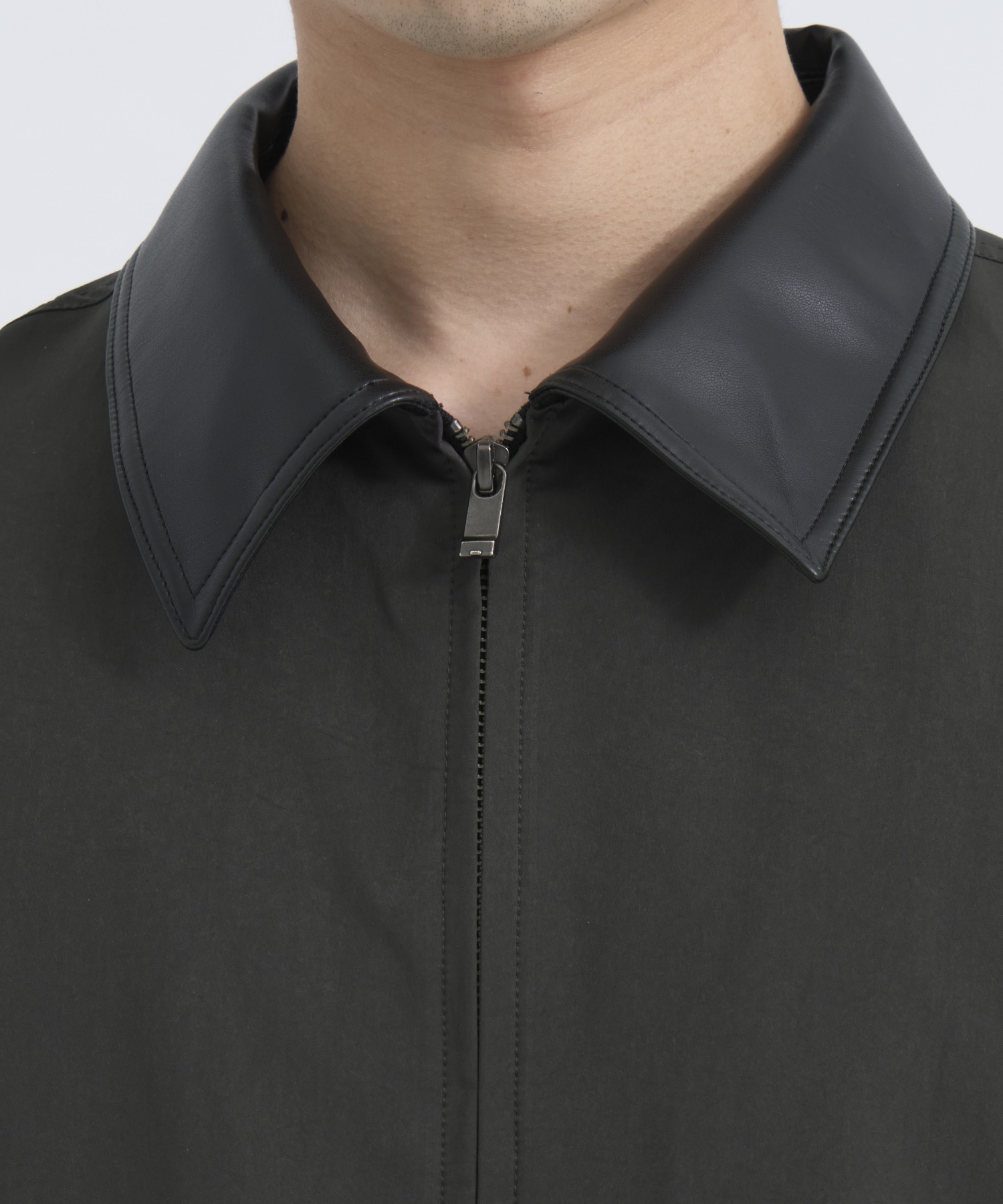 〈数量限定〉LIGHT DOLPHIN ジップブルゾン