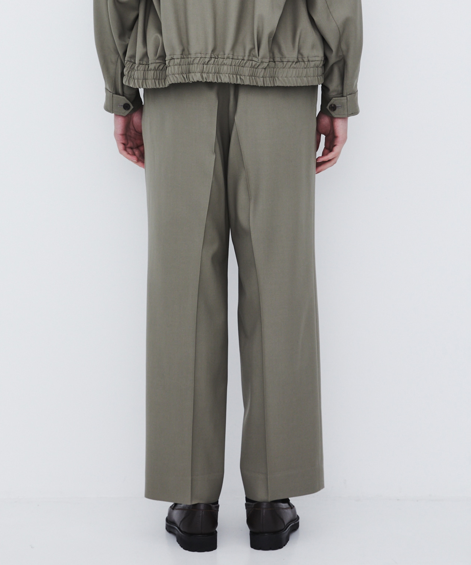 〈数量限定〉Super120s WOOL SERGE 2TUCK PANTS