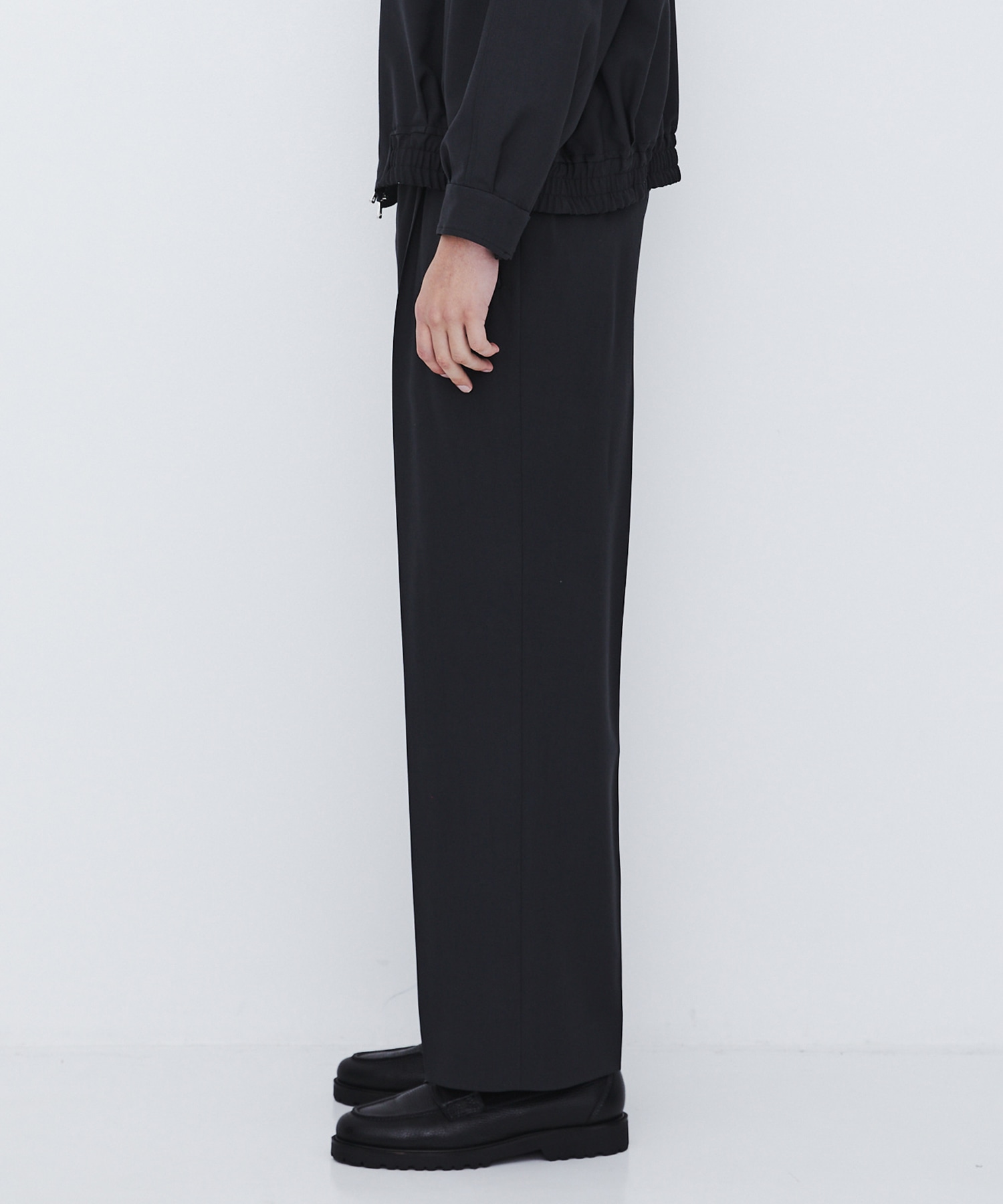 〈数量限定〉Super120s WOOL SERGE 2TUCK PANTS