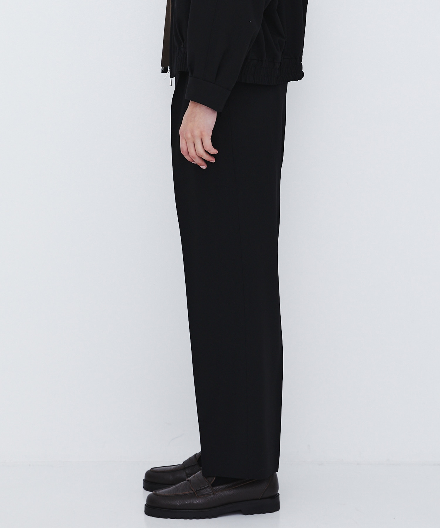 〈数量限定〉Super120s WOOL SERGE 2TUCK PANTS