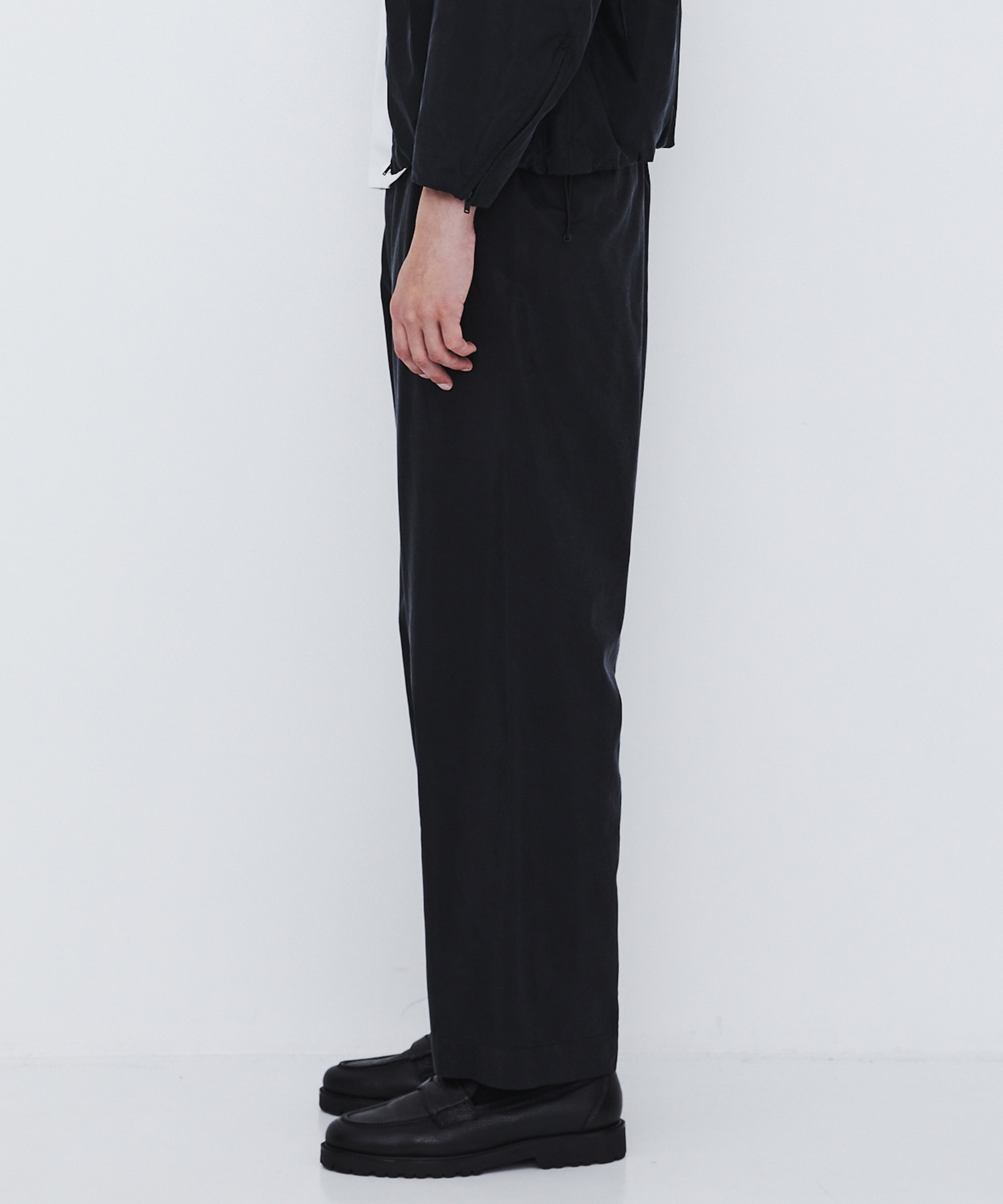 〈数量限定〉SILK NYLON EASY PANTS