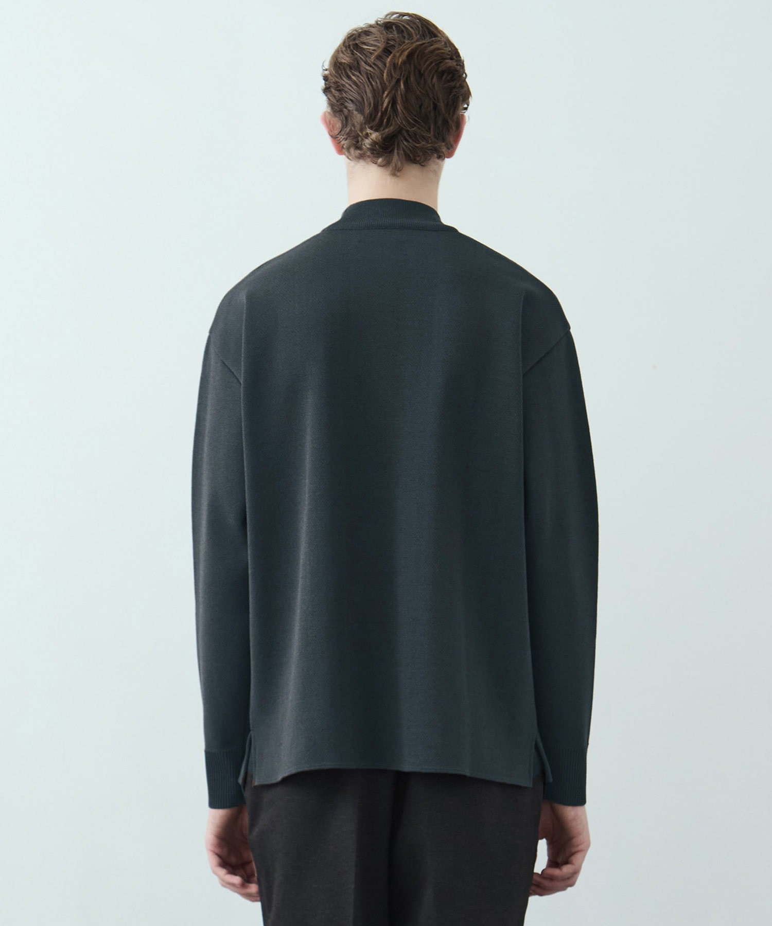〈WEB限定|先行予約〉SILVER WOOL MOCK NECK KNIT