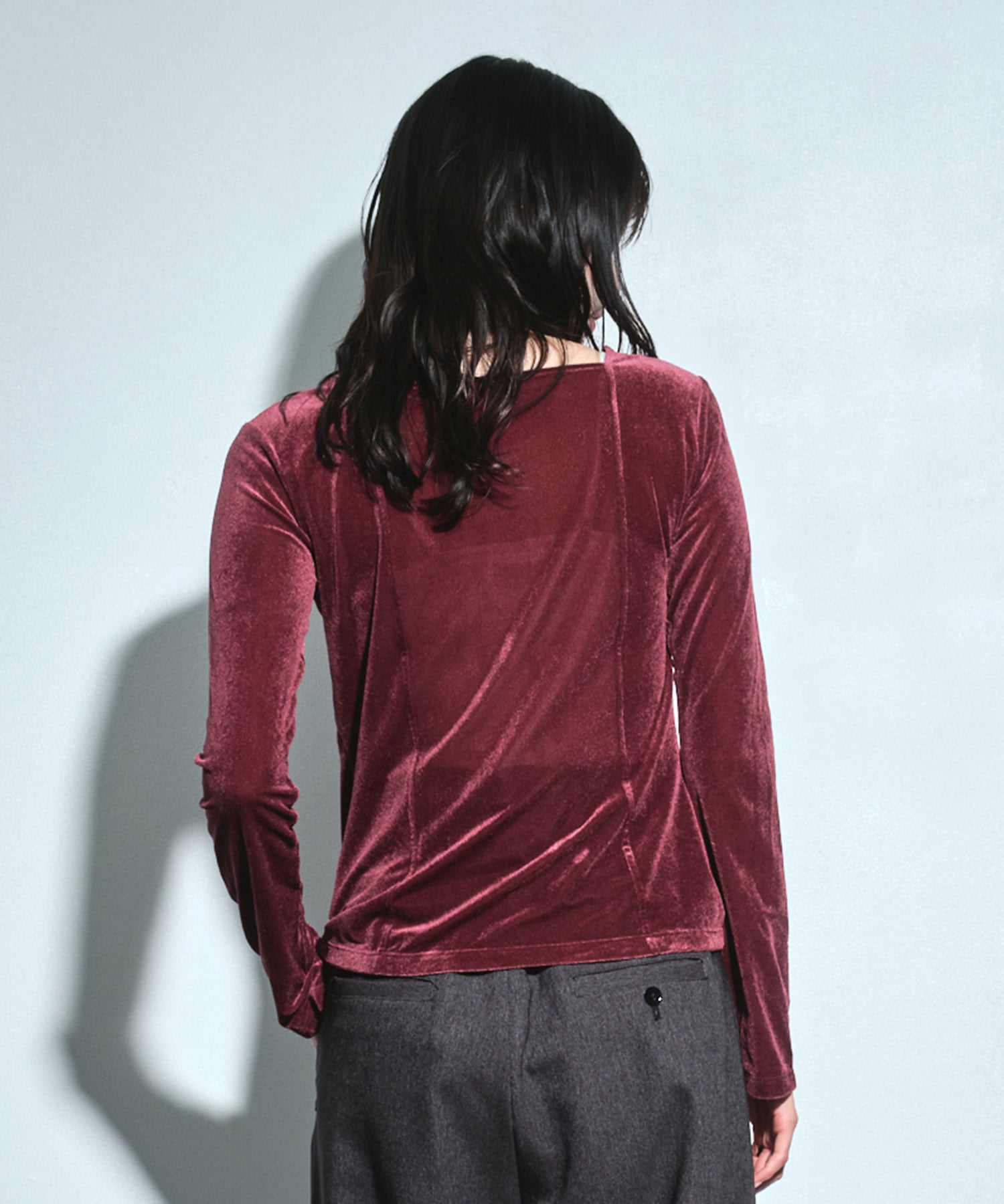 〈残りわずか〉スクエアネックZIPベロアプルオーバー