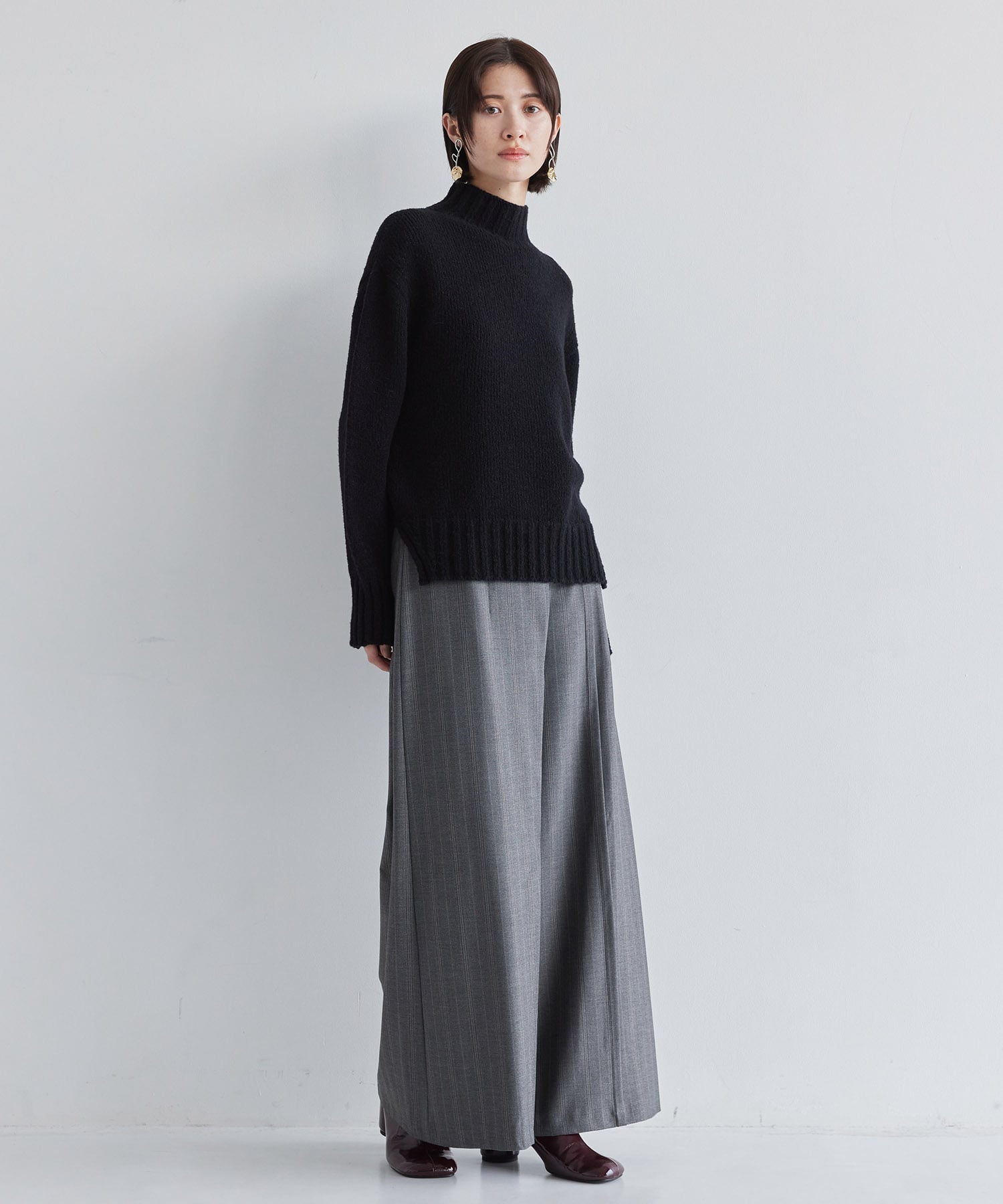 ループヤーンラメコンビタートルニット