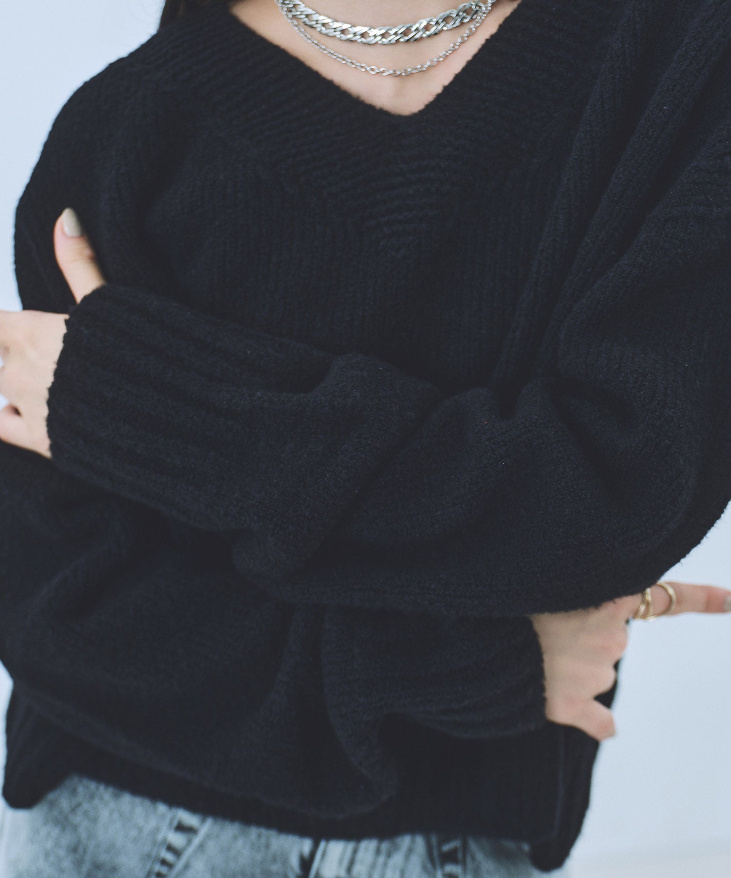 残りわずか〉ループヤーンVネックニット(FREE BLACK): : ウィメンズ