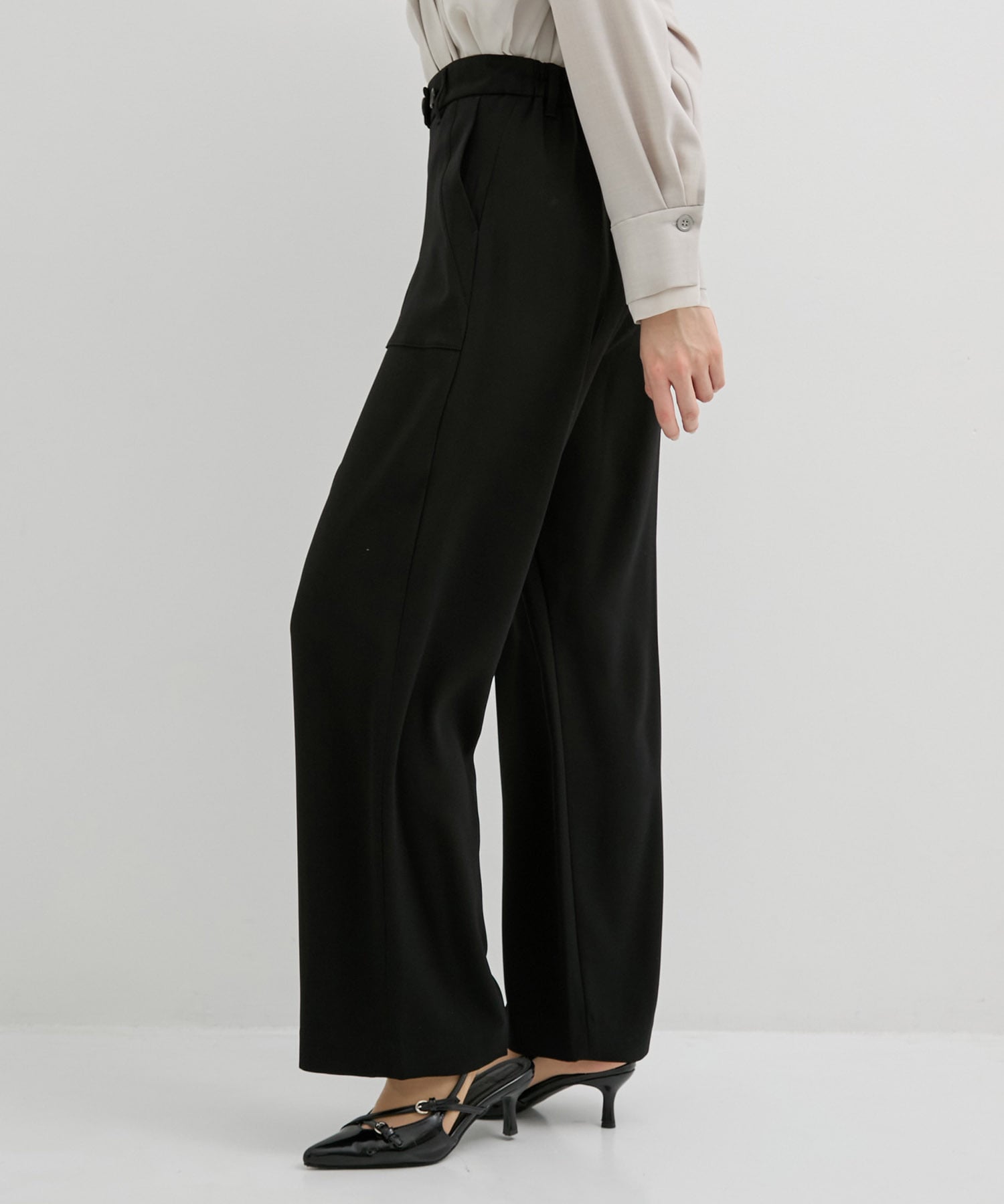 バックサテンベイカーパンツ