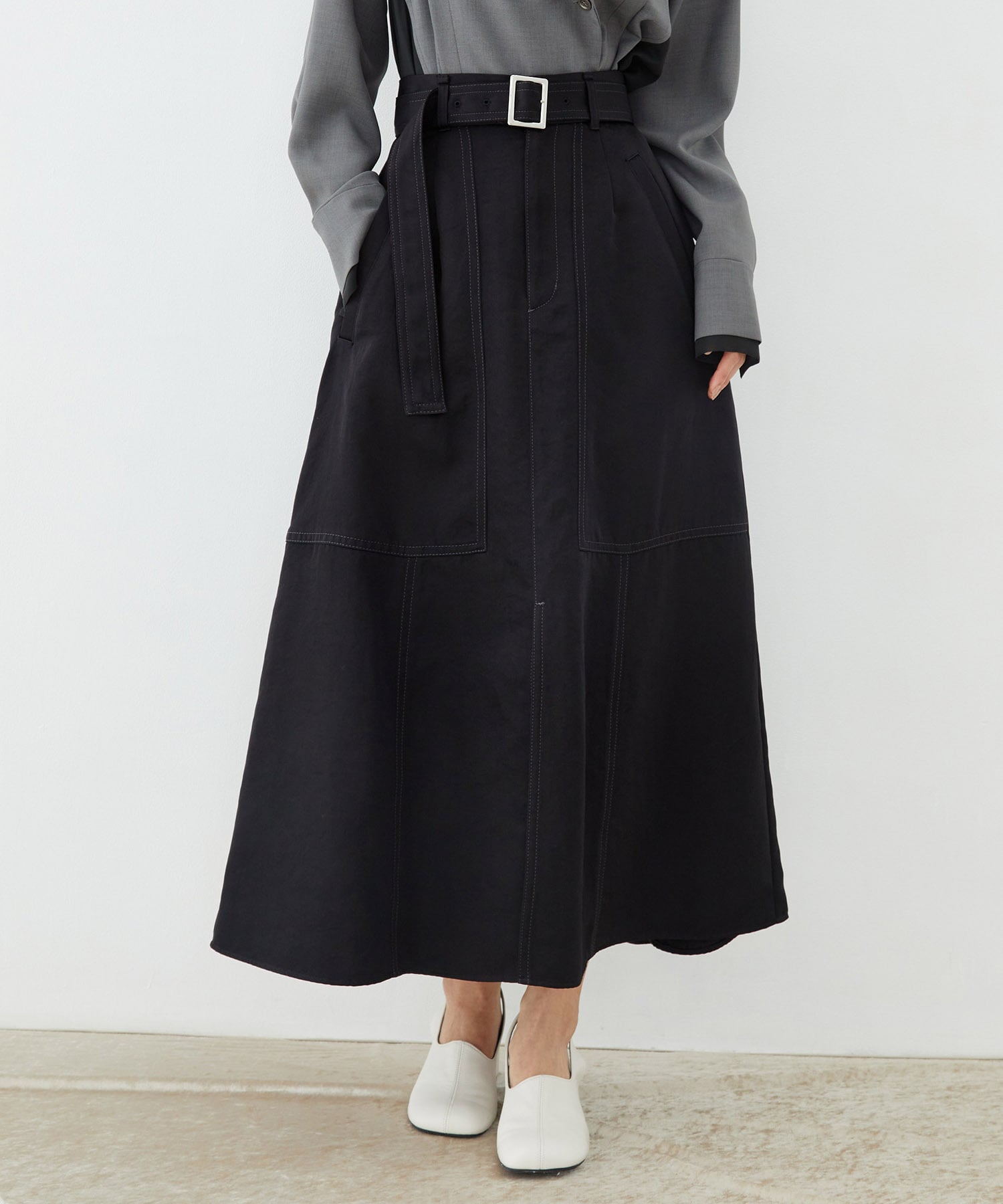 ステッチワークポケットスカート