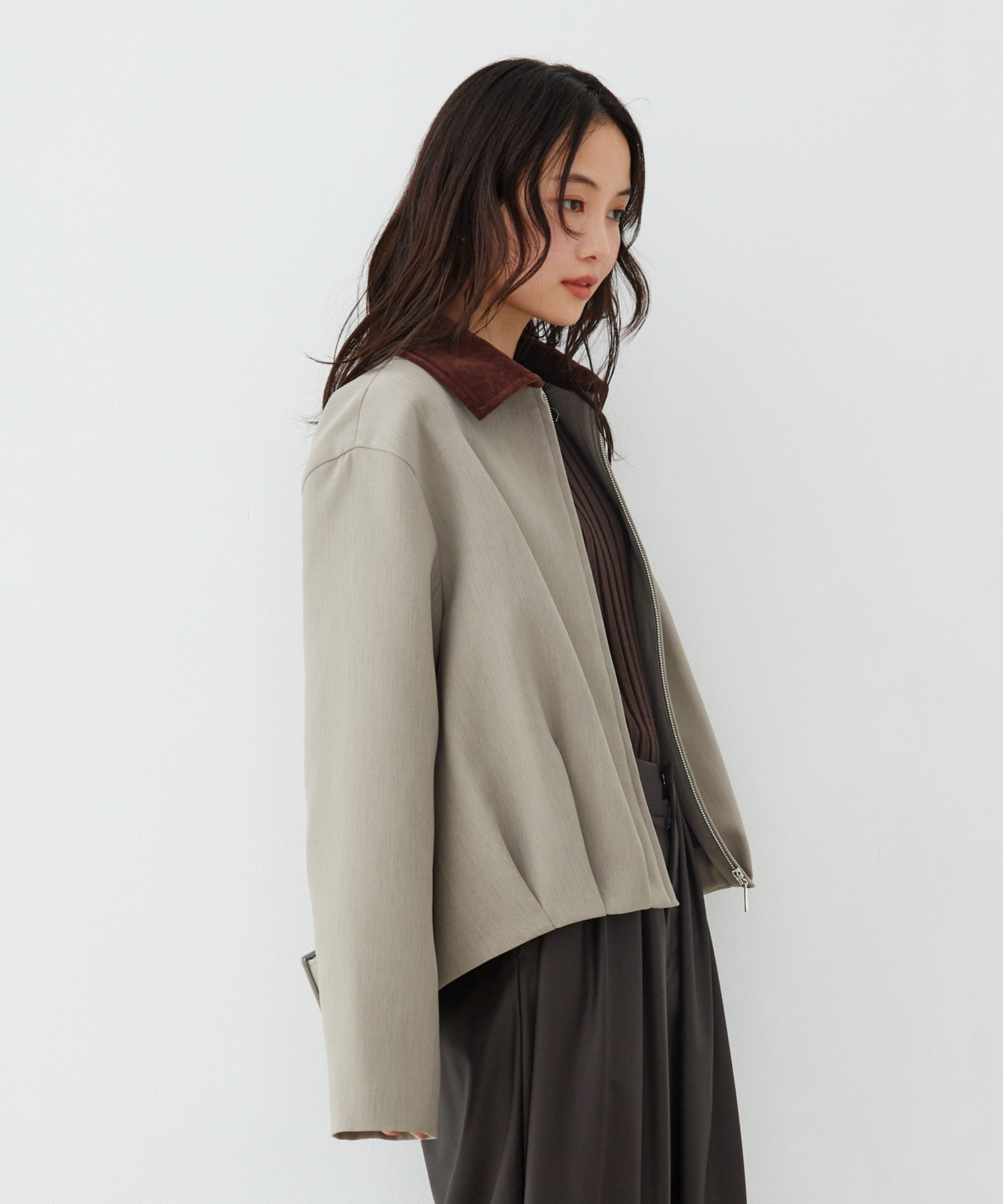 バックベルトタックブルゾン