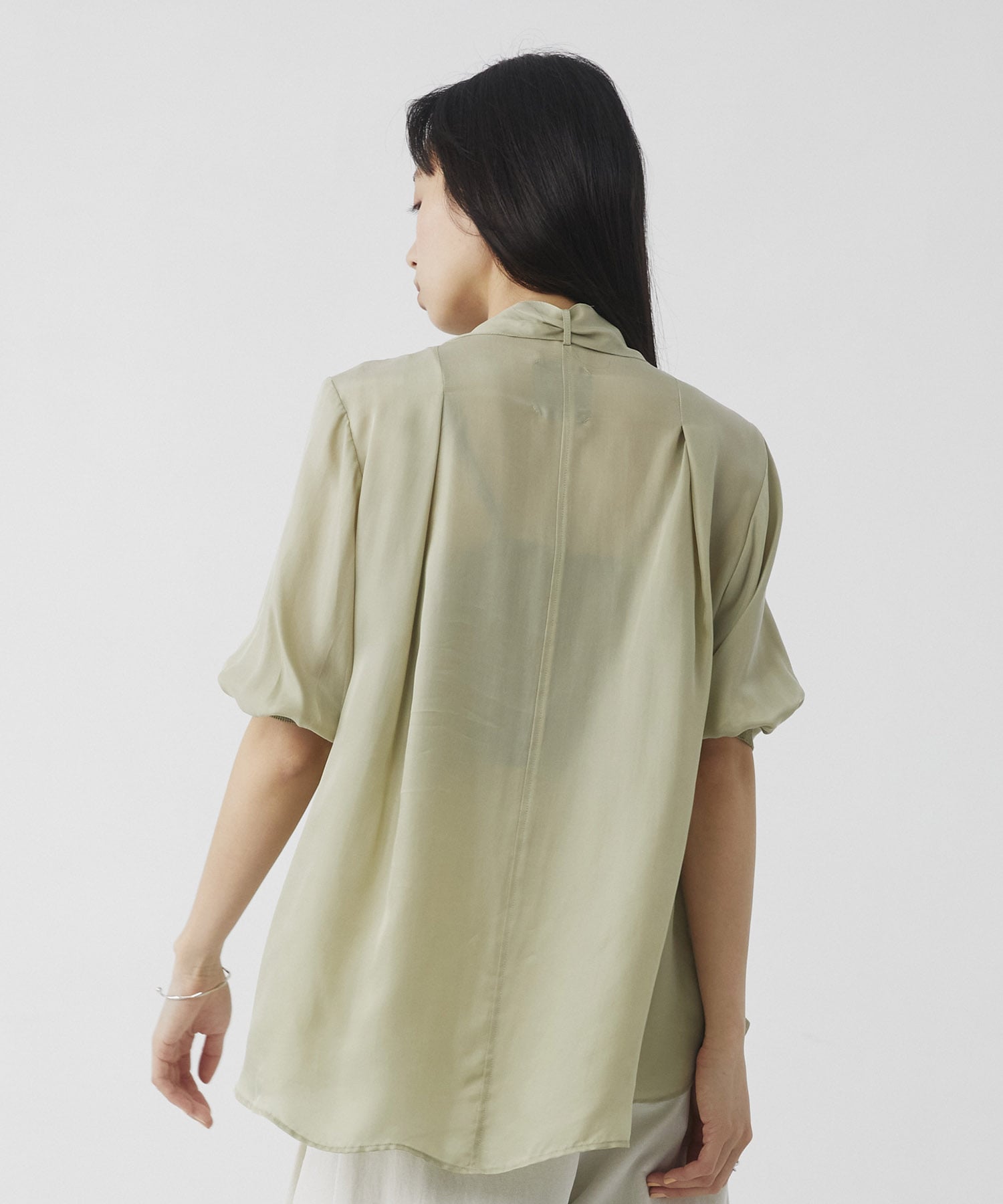 キュプラタックハーフスリーブブラウス