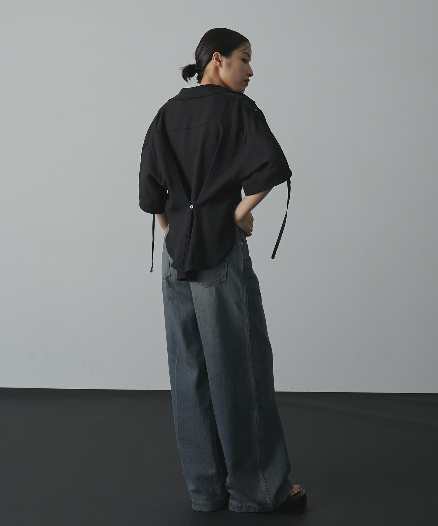 Adjustable Length Mesh Shirt