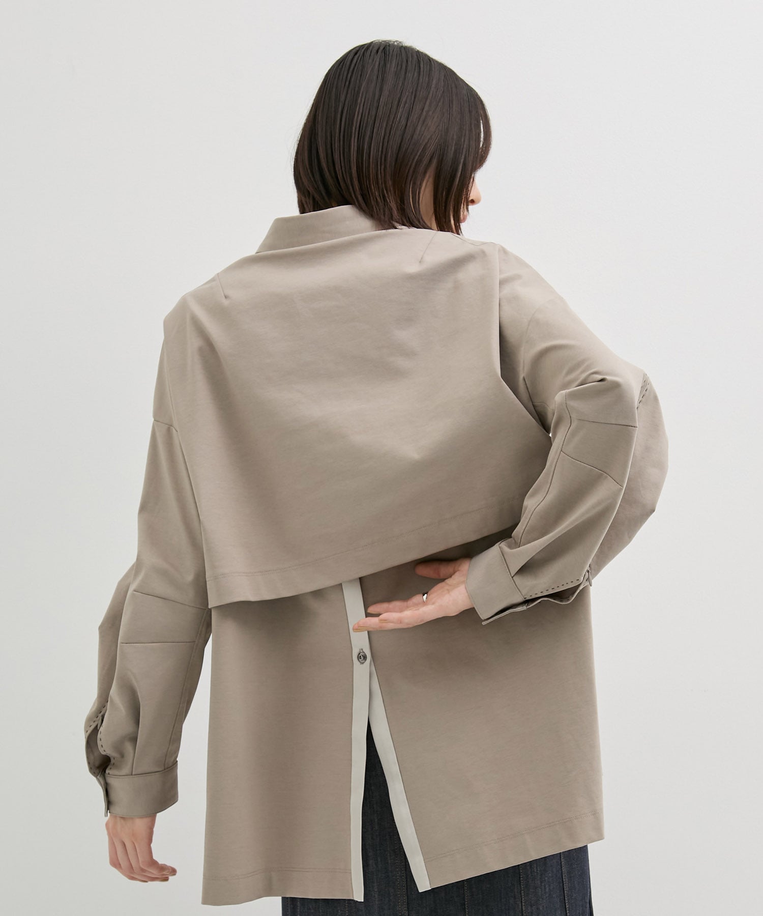 エラストシャウター