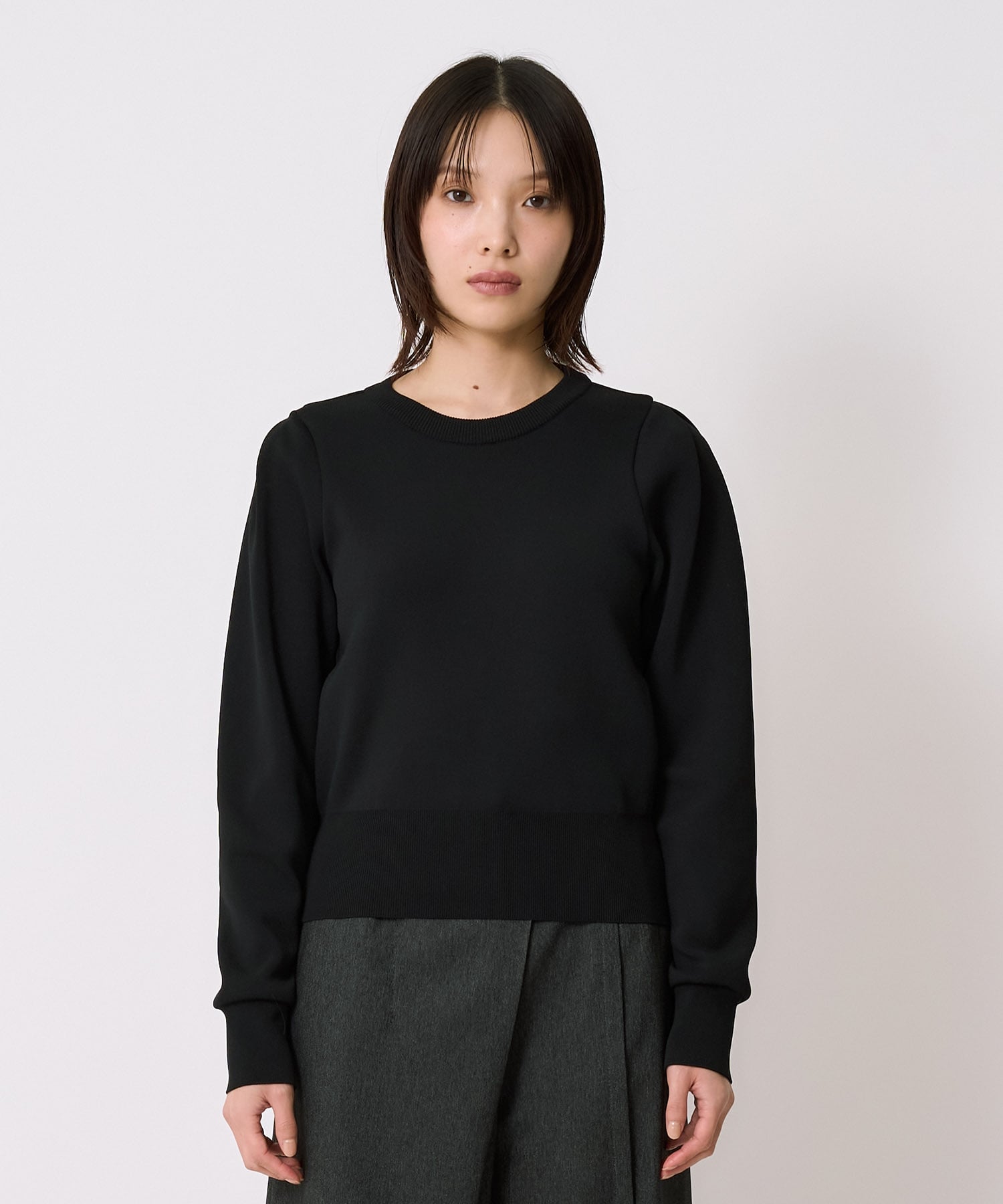 ショルダータックニットトップス