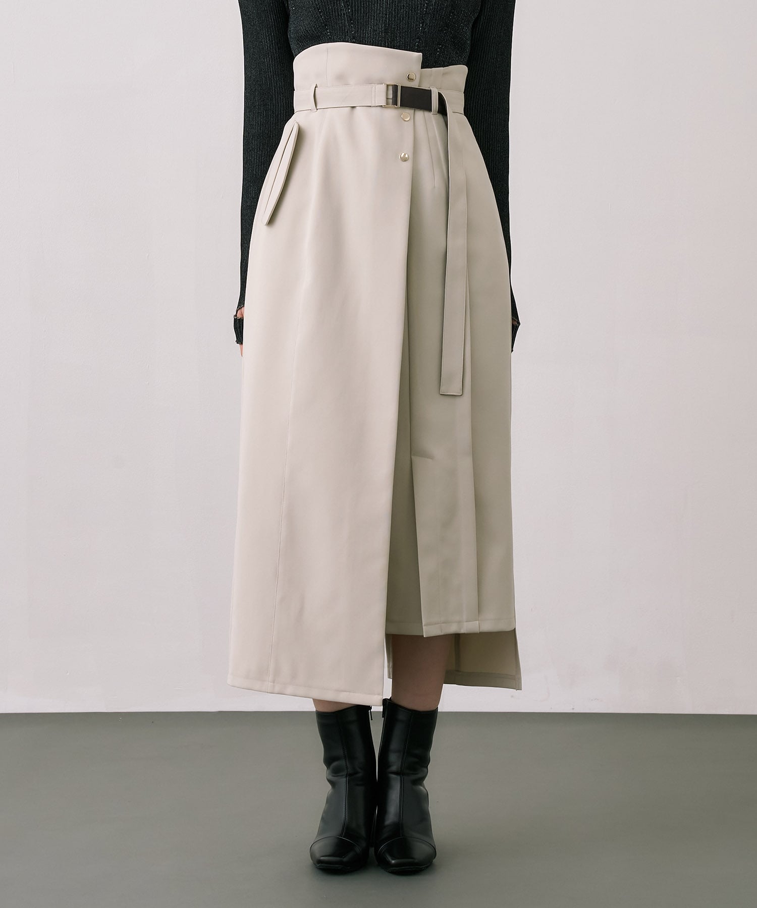 スリムエフェクトタイトスカート