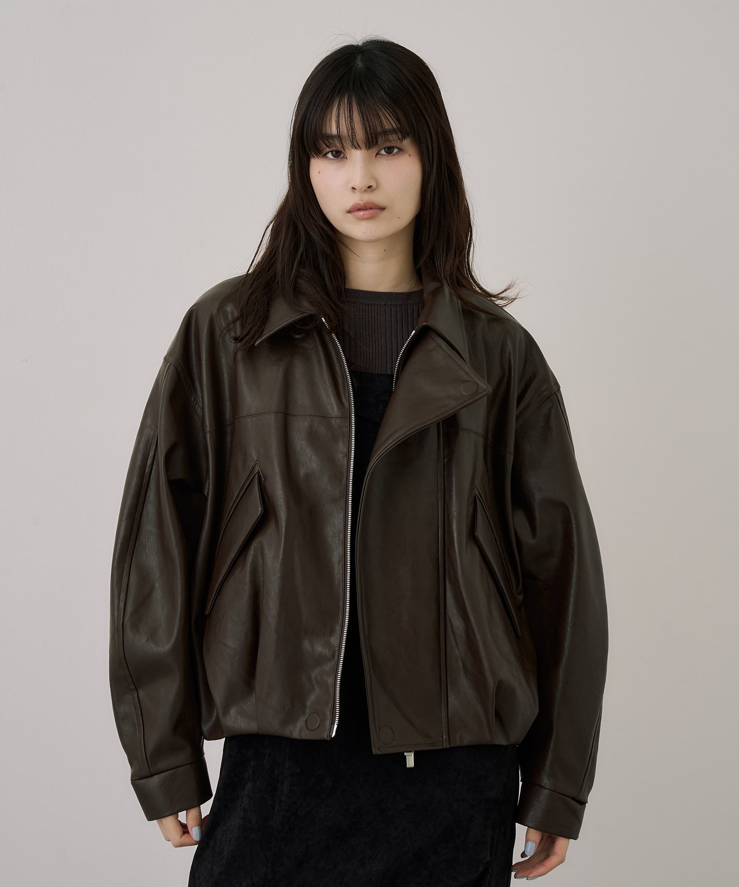 コクーンレザーボンバージャケット