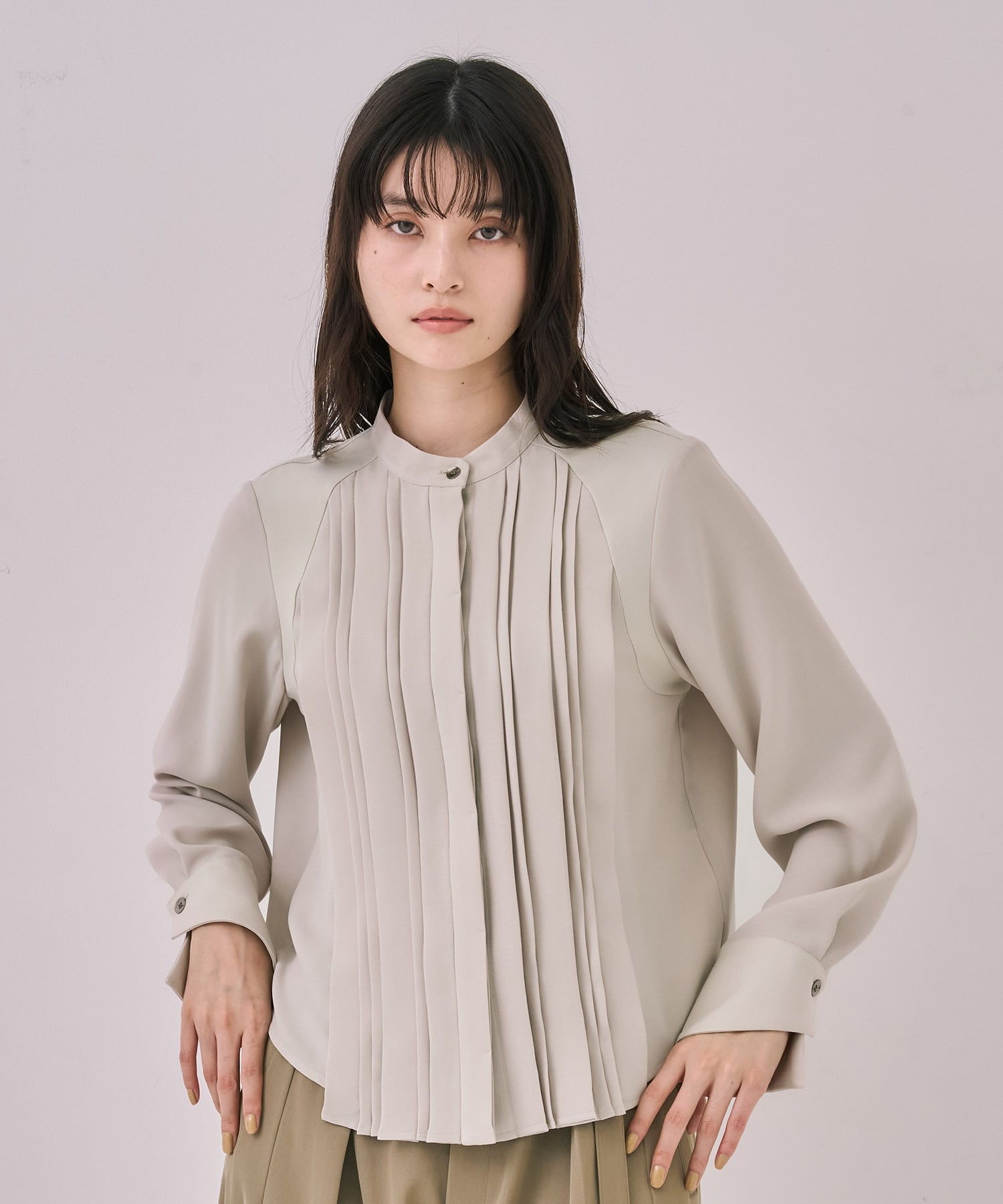 【WEB先行発売】ピンタックバイカラーブラウス