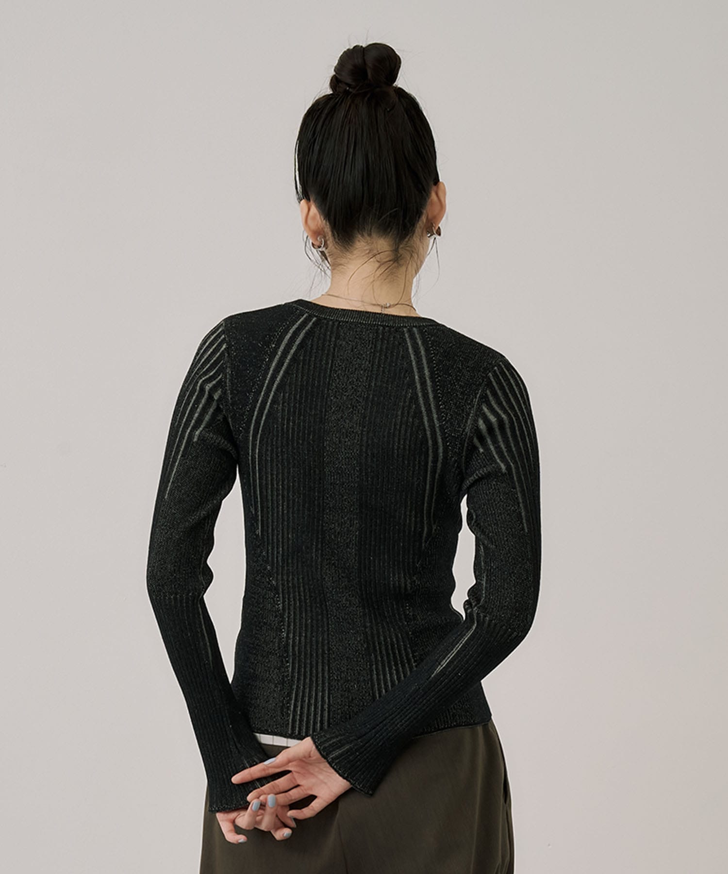 スリムリブラインニット