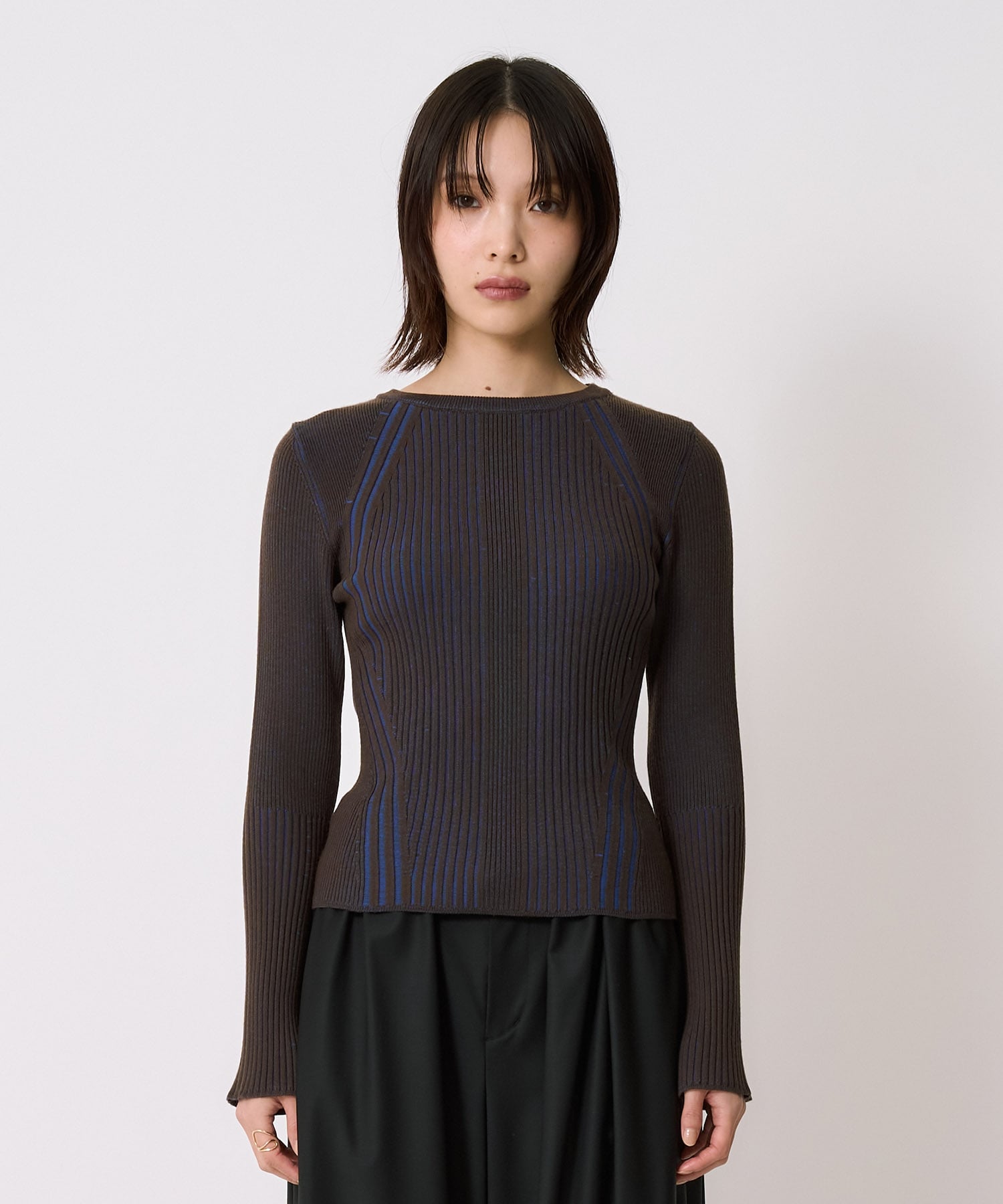 スリムリブラインニット