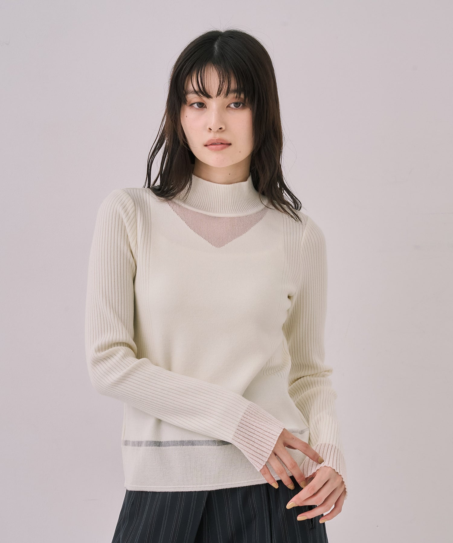 クリアコンビVネックニットプルオーバー