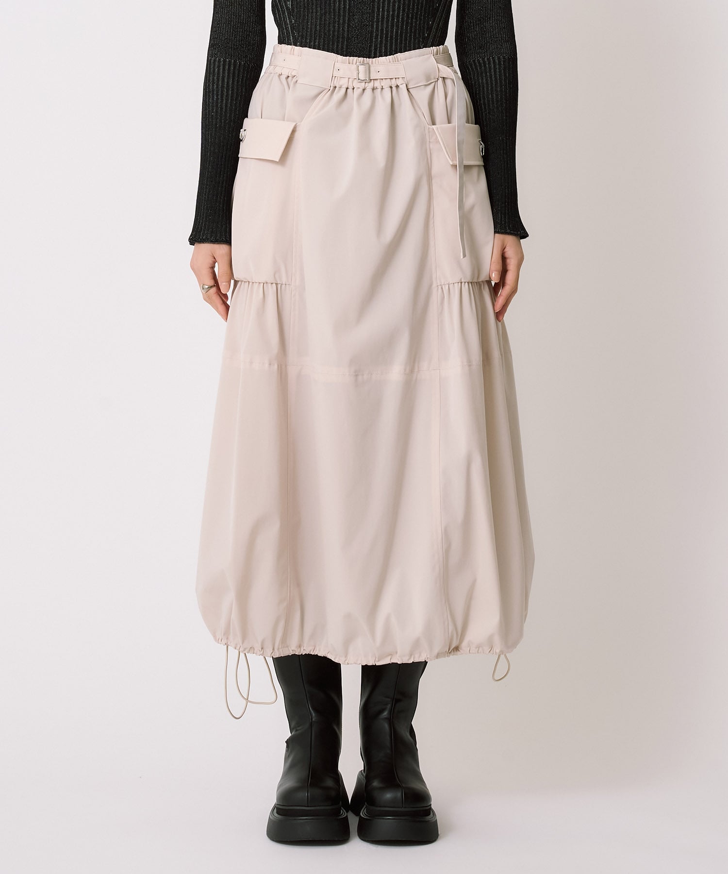 ドロストバルーンスカート