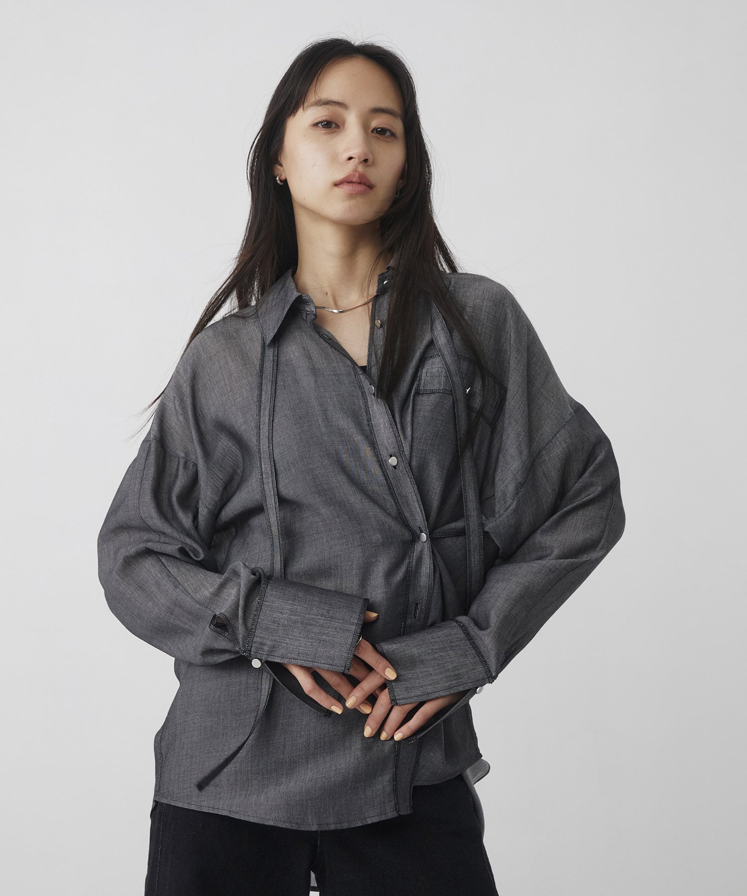 シアーデニムトリムシャツ