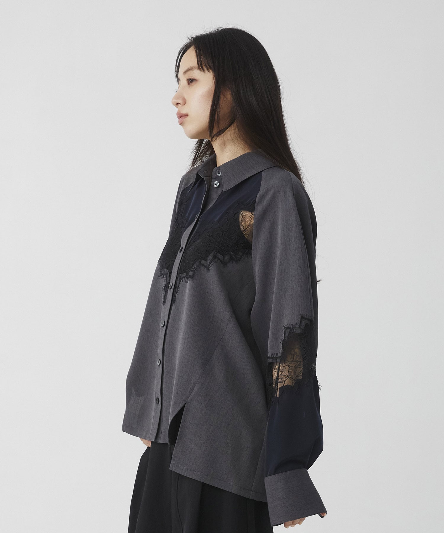 トーンカラーレースシャツ