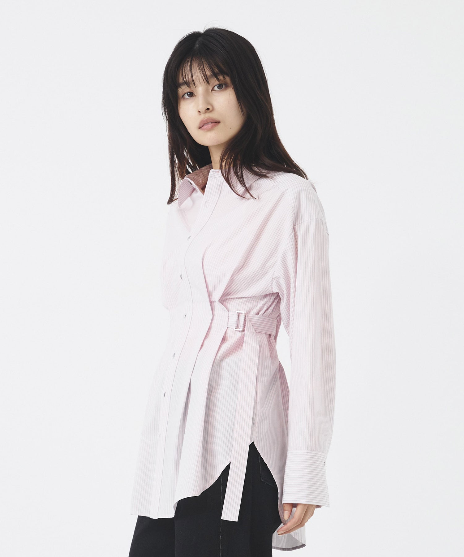 【限定30点｜WEB限定】タックゴムシェイプベルトシャツ