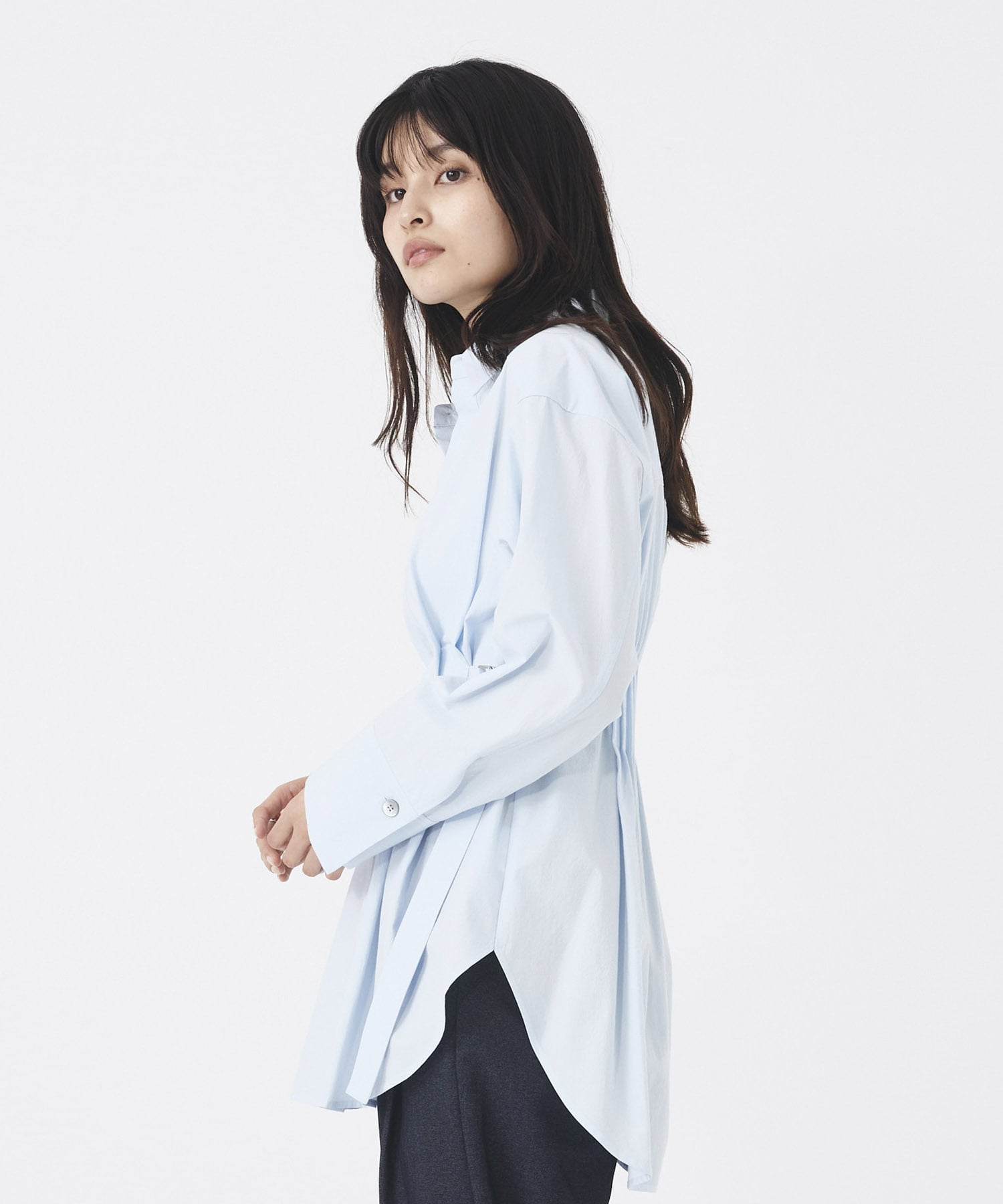 タックゴムシェイプベルトシャツ