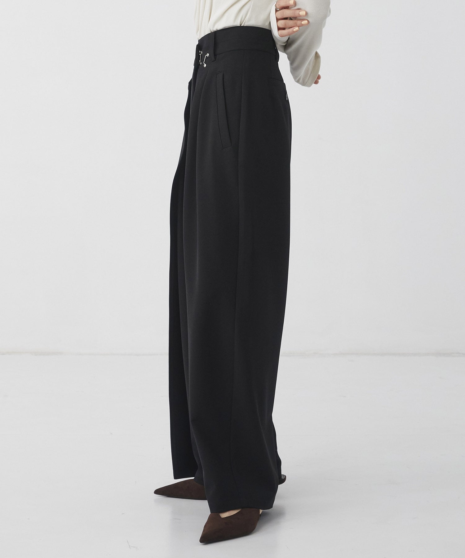 アシメタックホックワイドパンツ