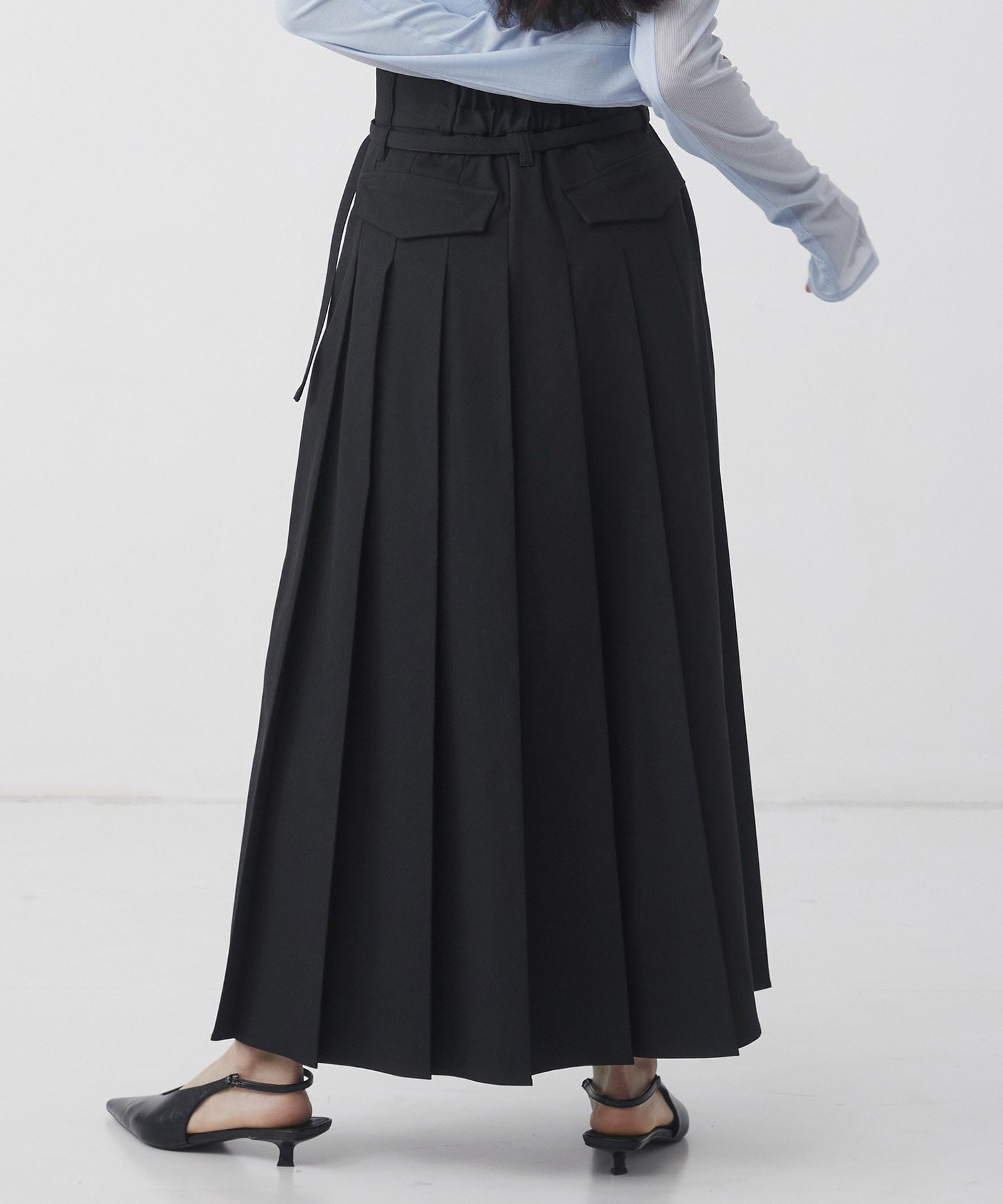 アシンメトリータックプリーツスカート
