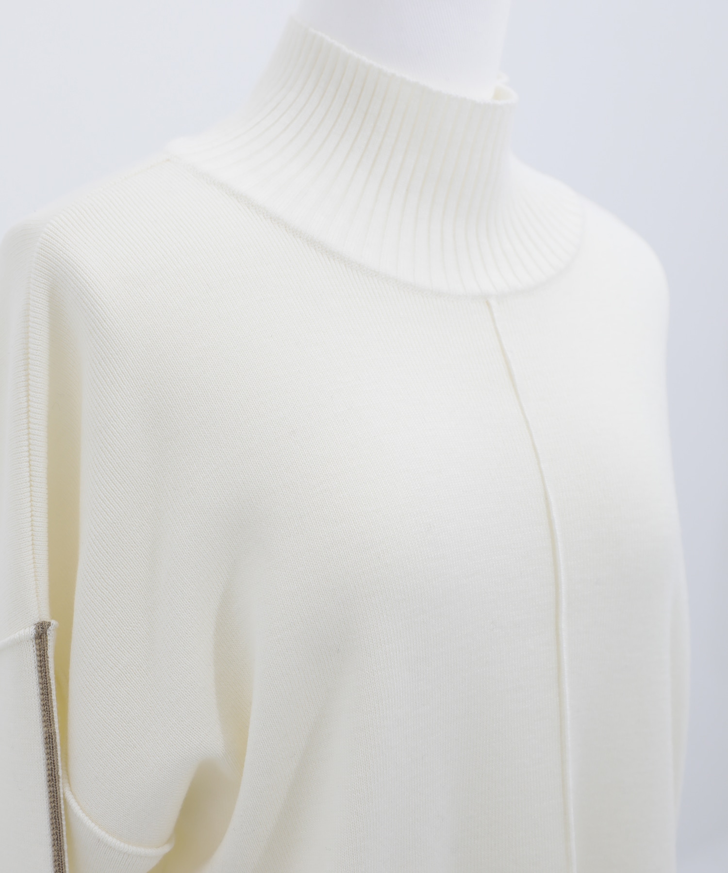 ウォッシャブルWOOLラインニット