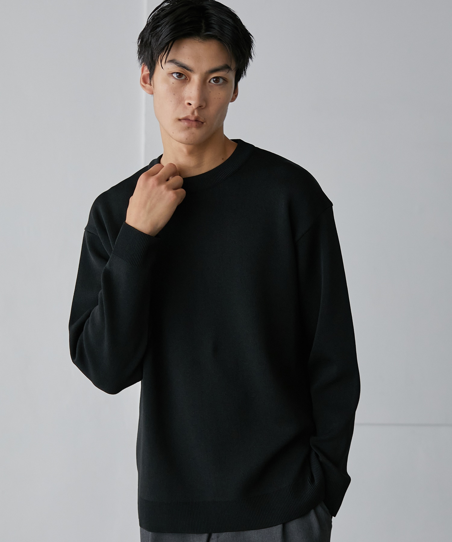 Outlastクルーネックニット