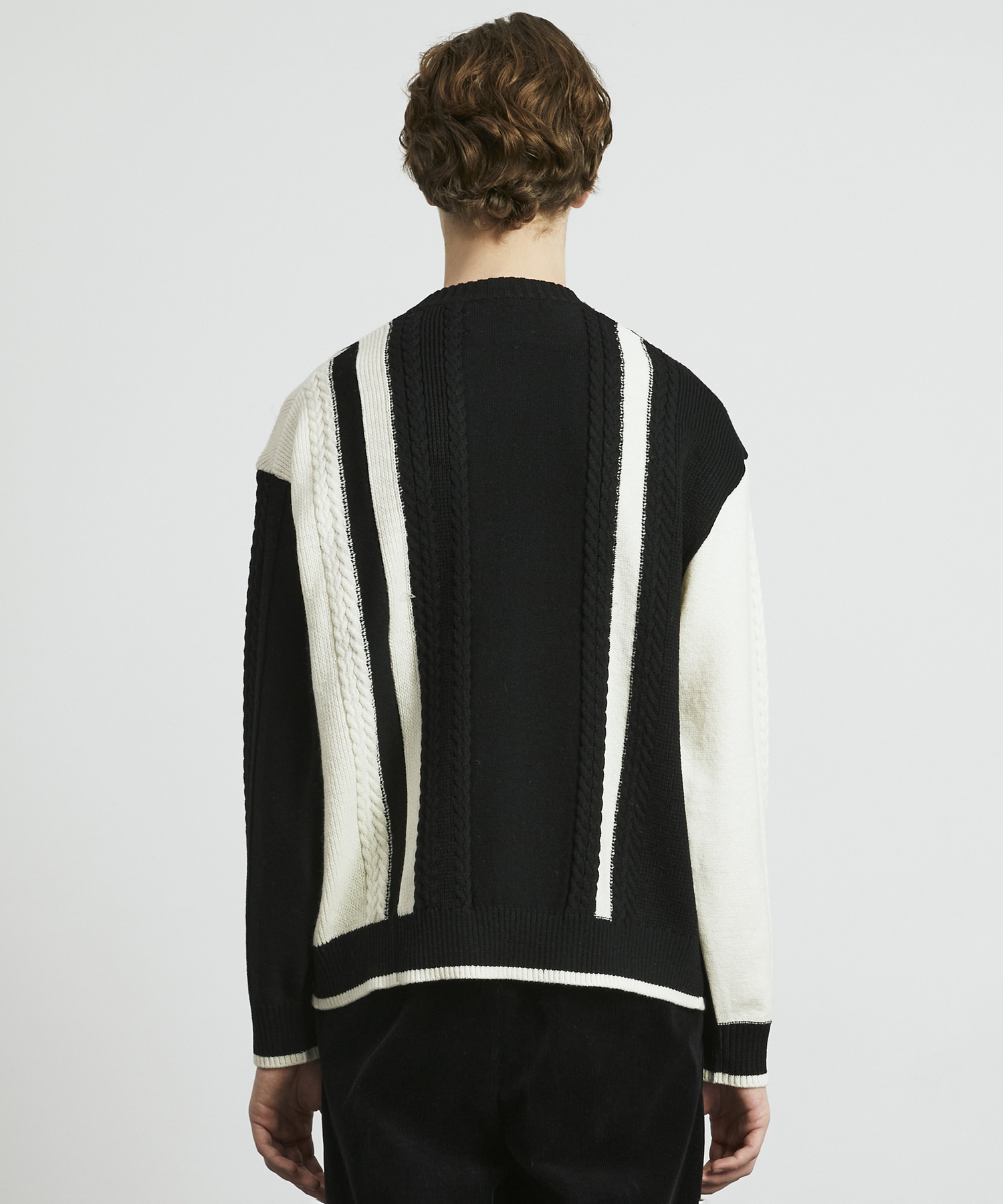 ケーブルインターシャ バイカラーニット