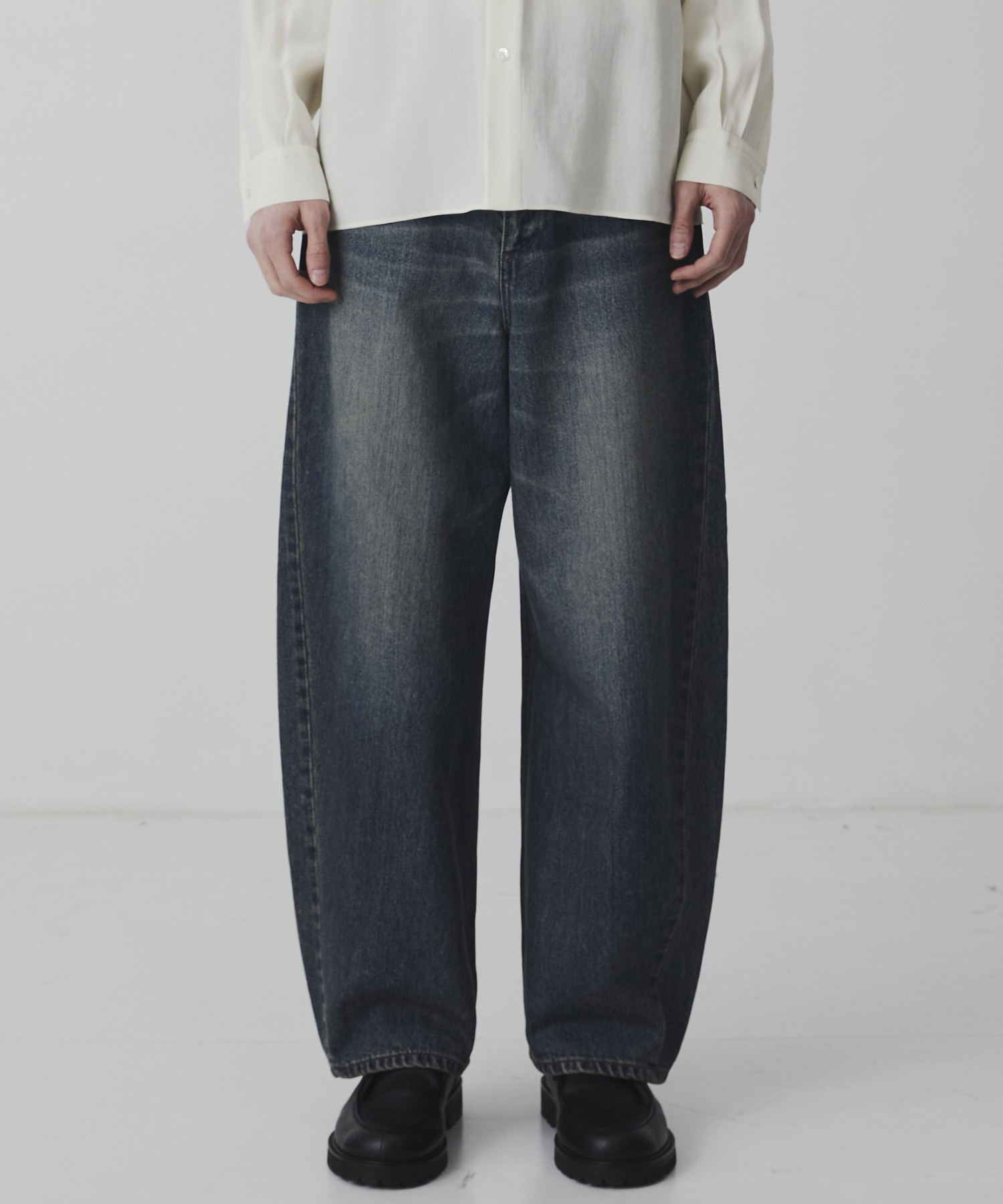 〈残りわずか｜再入荷なし〉オーバーダイ バレルデニムパンツ