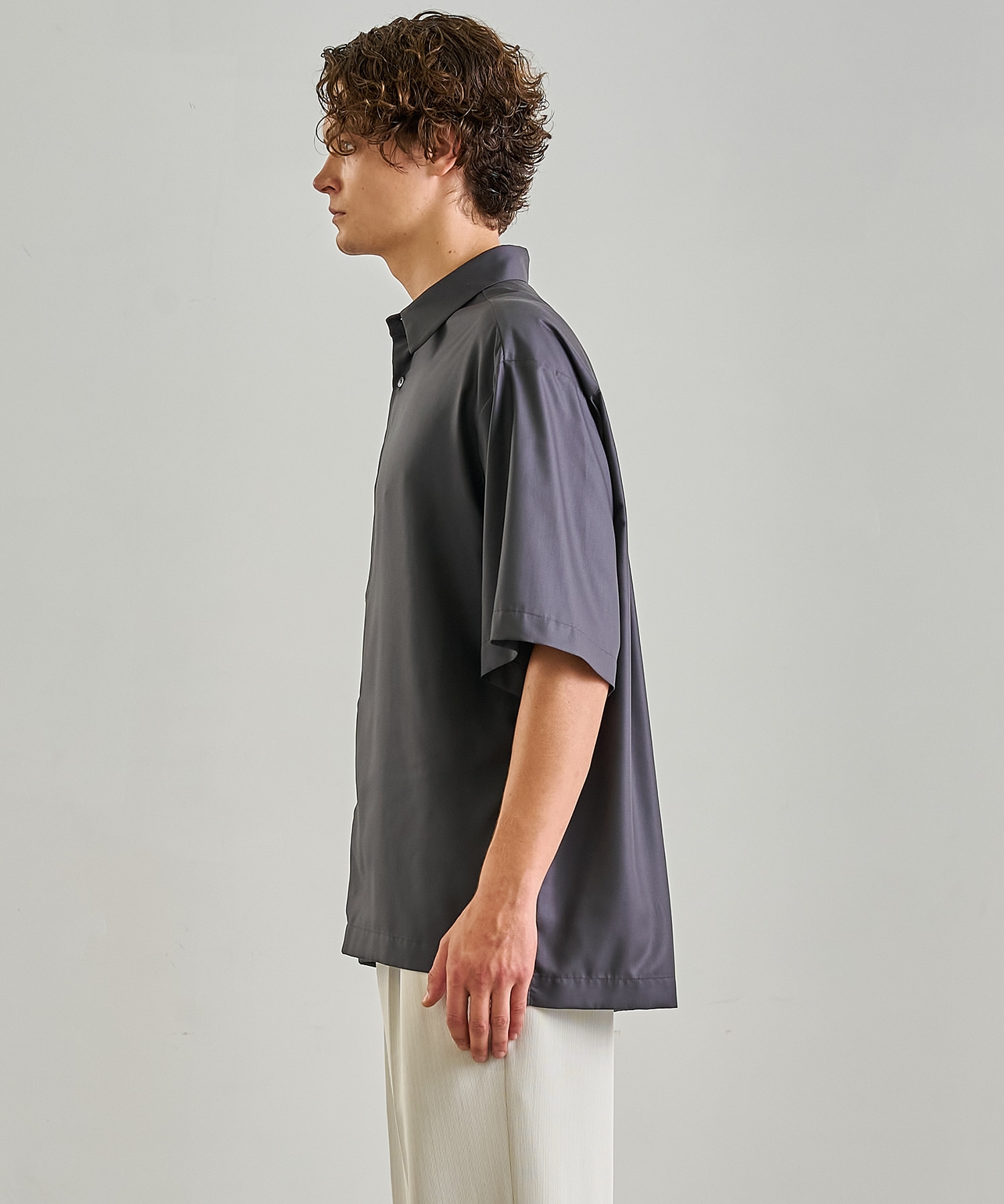 〈一部店舗限定〉DRY RAYON  ショートスリーブシャツ
