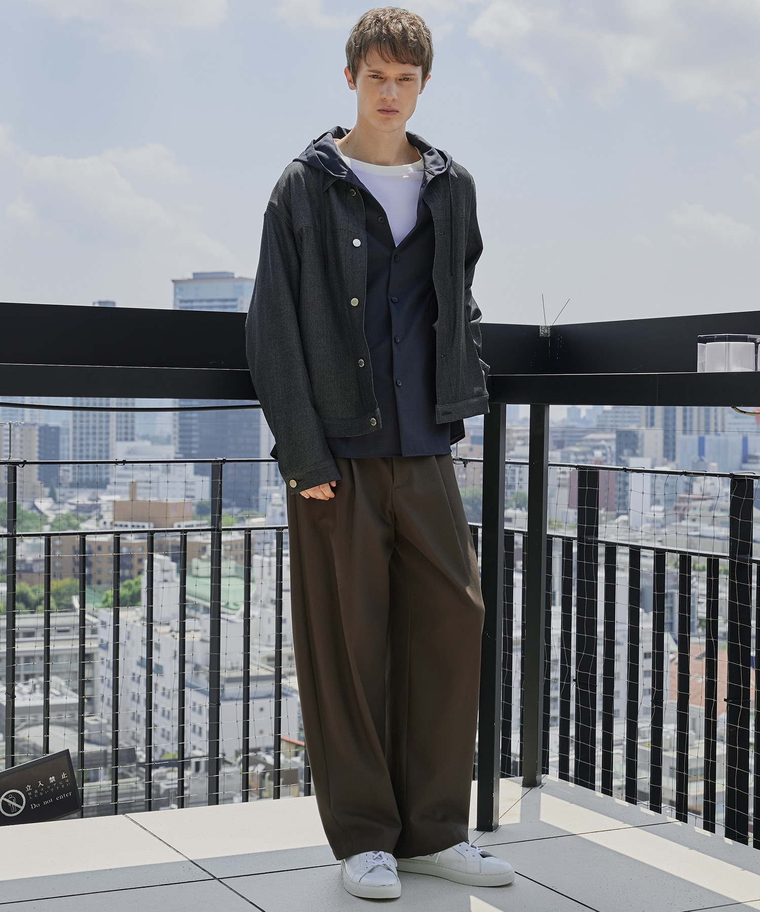 ハイツイスト バレルチノパンツ