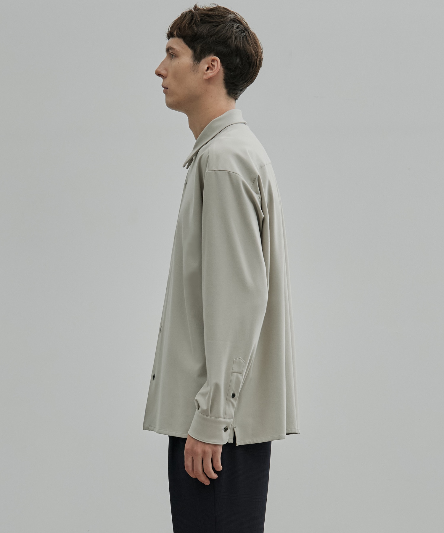 アウトラストロングスリーブシャツ