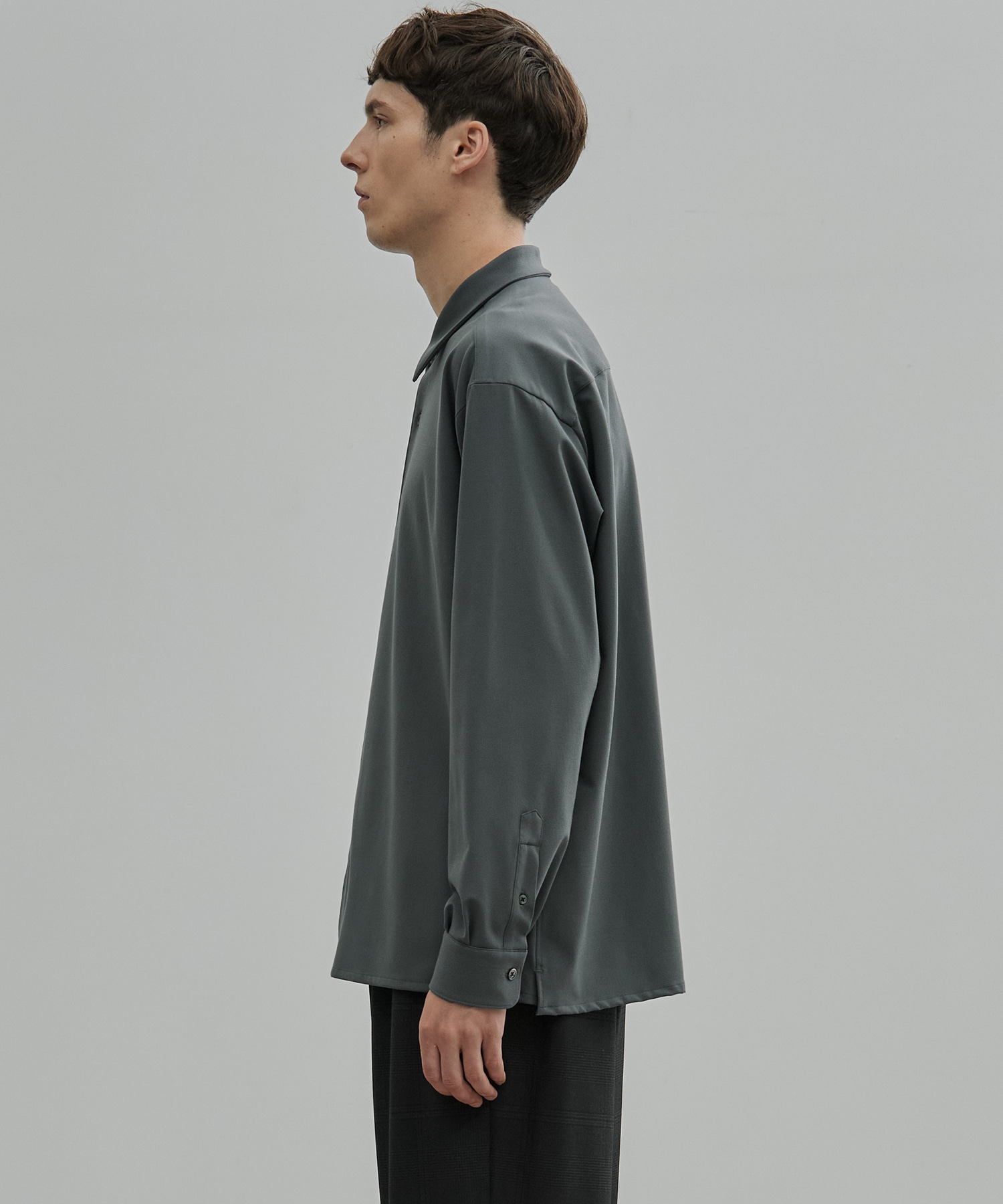 アウトラストロングスリーブシャツ