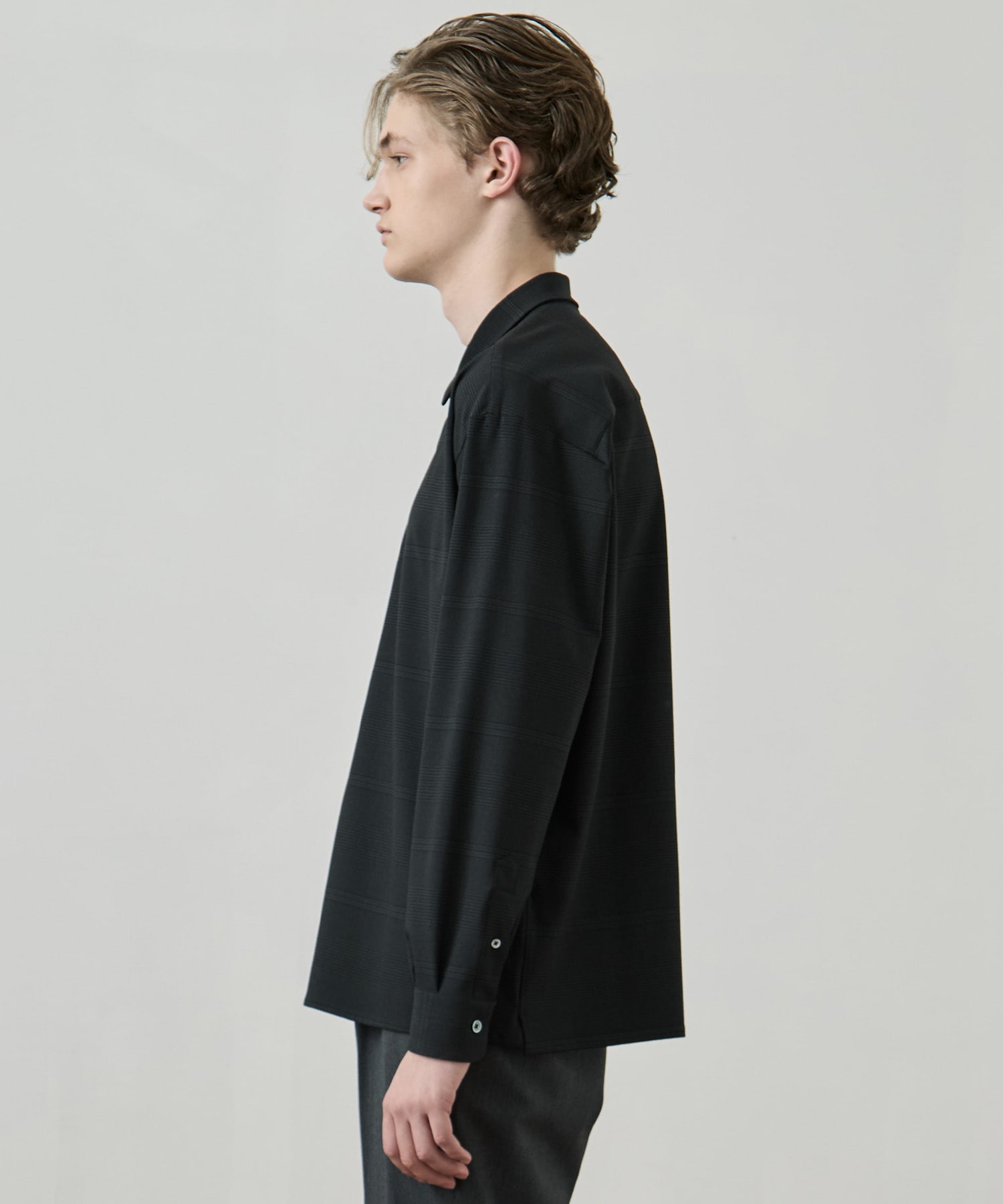 〈新色〉アウトラストロングスリーブシャツ