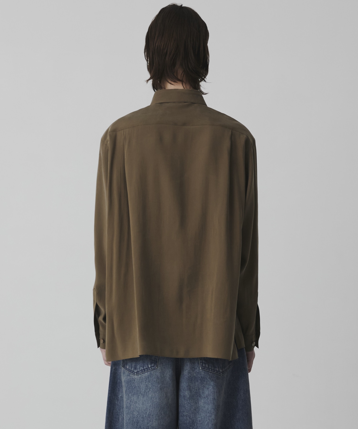 〈WEB限定〉フィブリルレーヨン リラックスシャツ