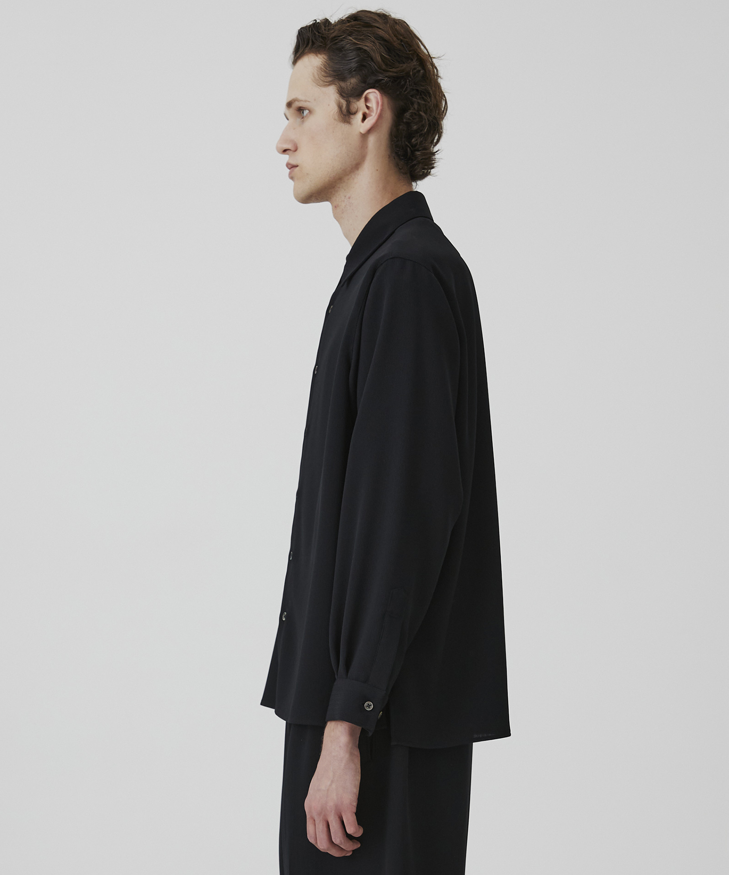 COLD DRY PLEATS レギュラーカラーシャツ